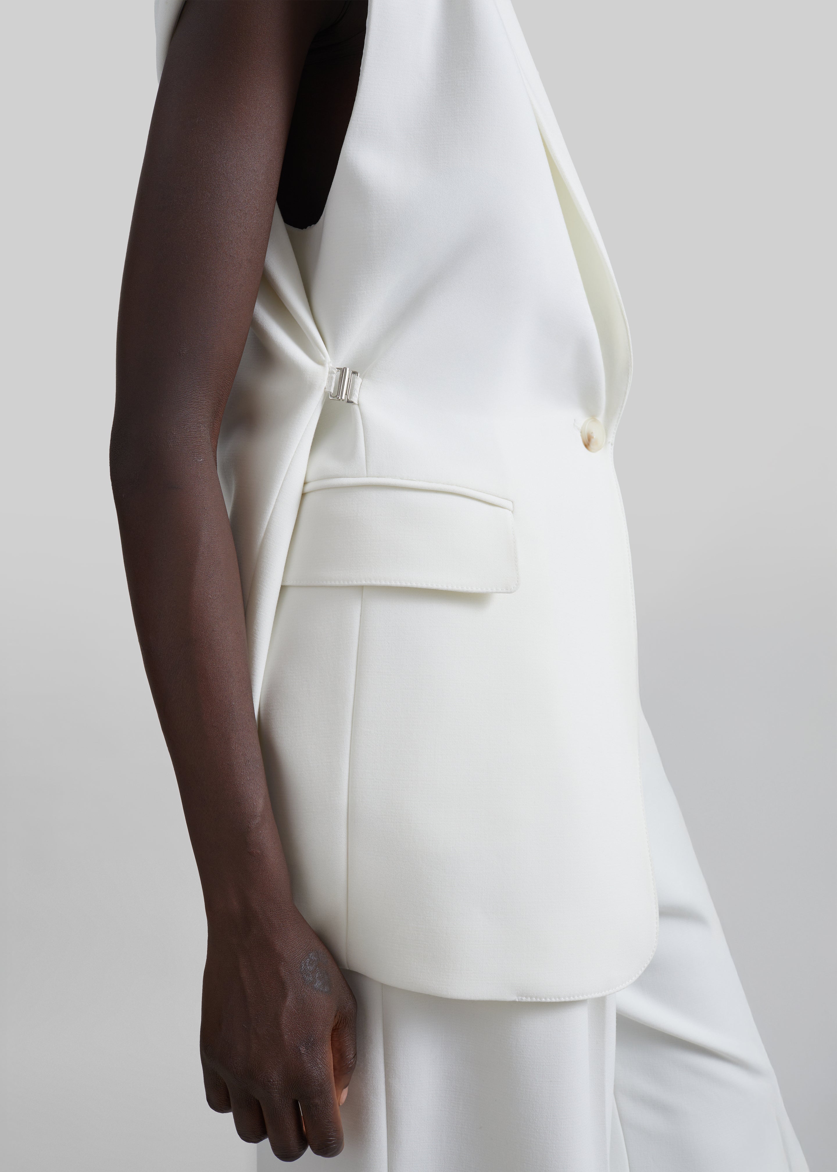 Sedon Vest - White - 3