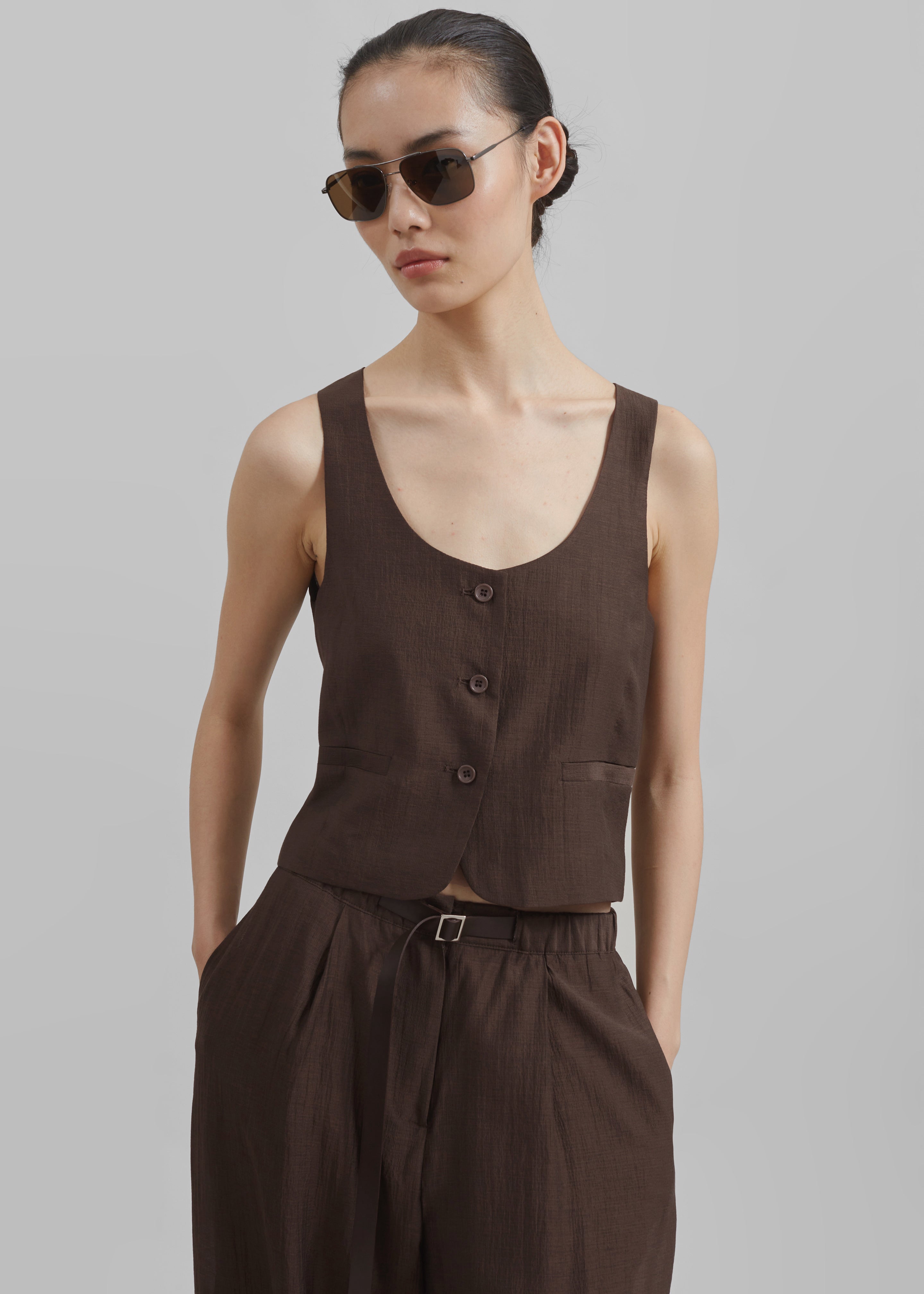 Selene Vest - Chocolate - 12