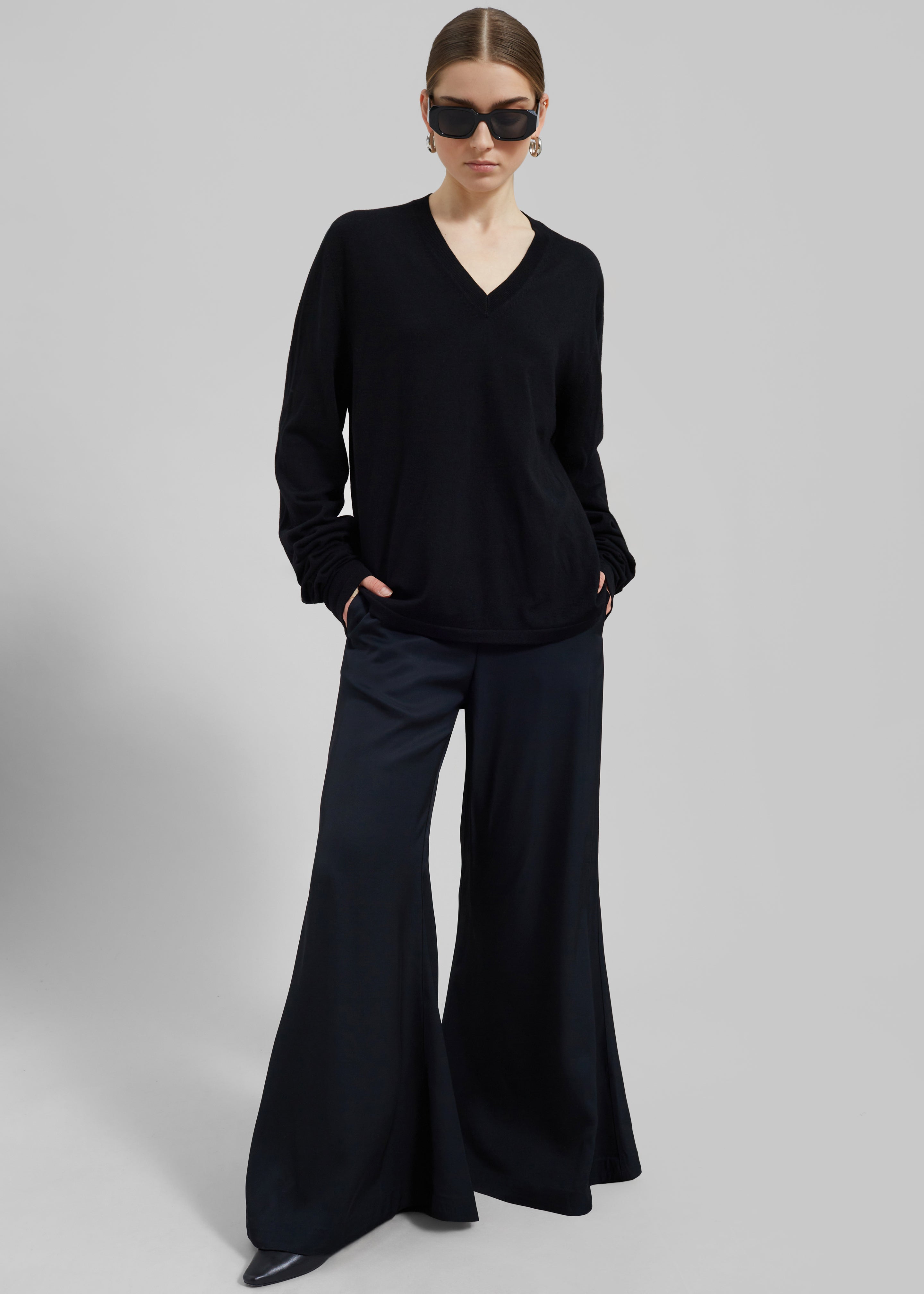 Selma Extra Long Sleeve Merino Wool Pullover - Black - 3