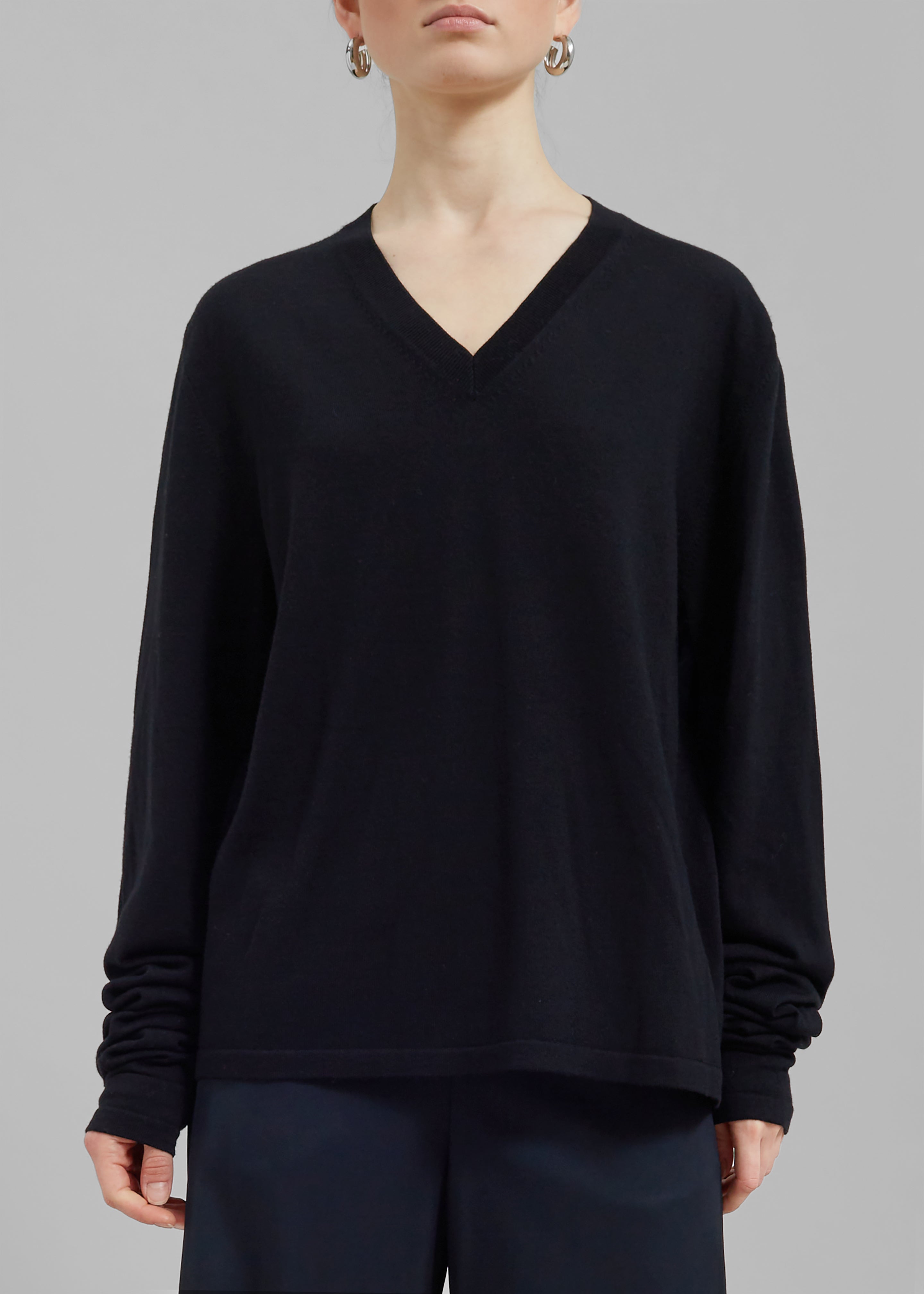 Selma Extra Long Sleeve Merino Wool Pullover - Black - 11