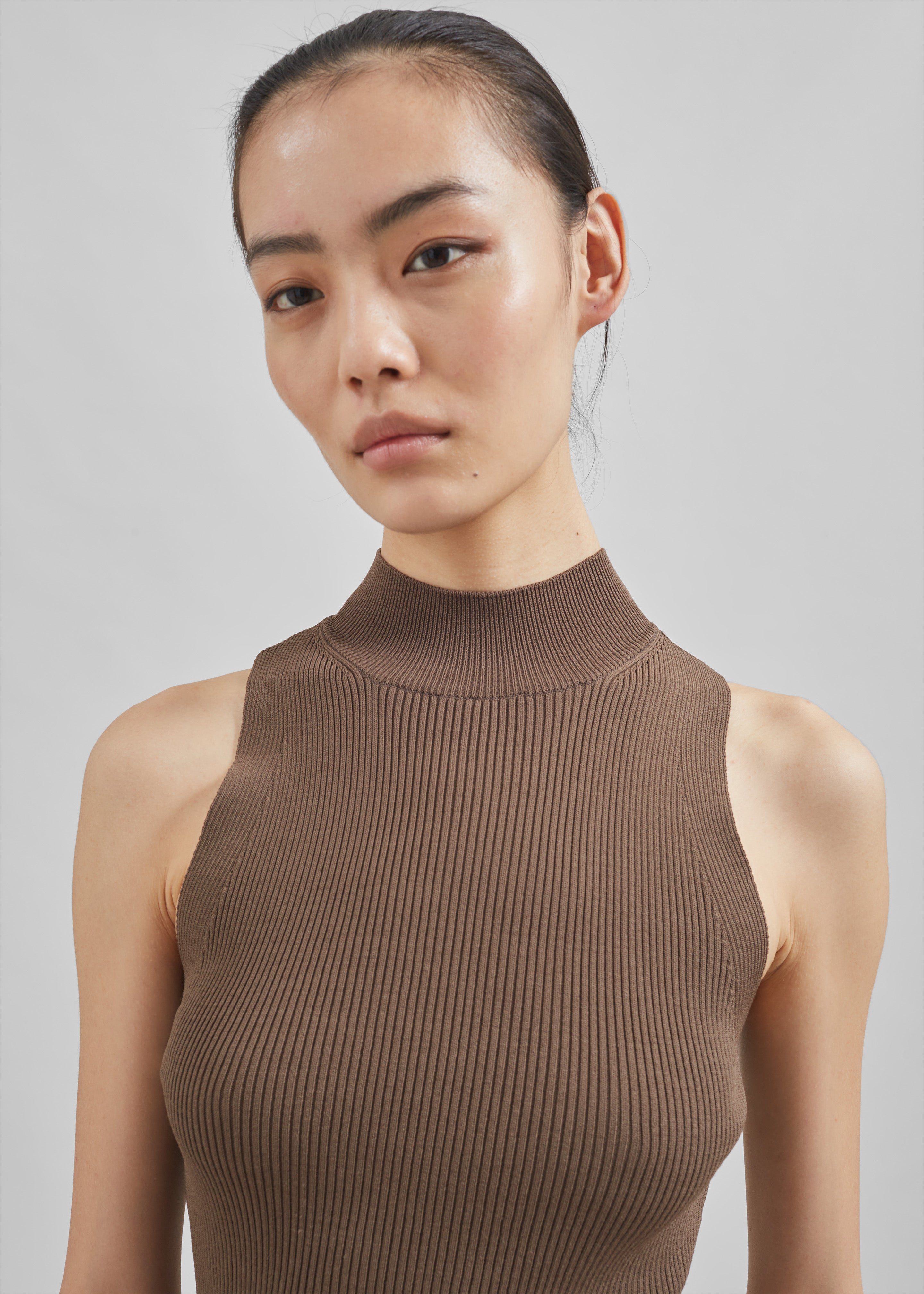 Shelby Mock Neck Tank - Brown - 2