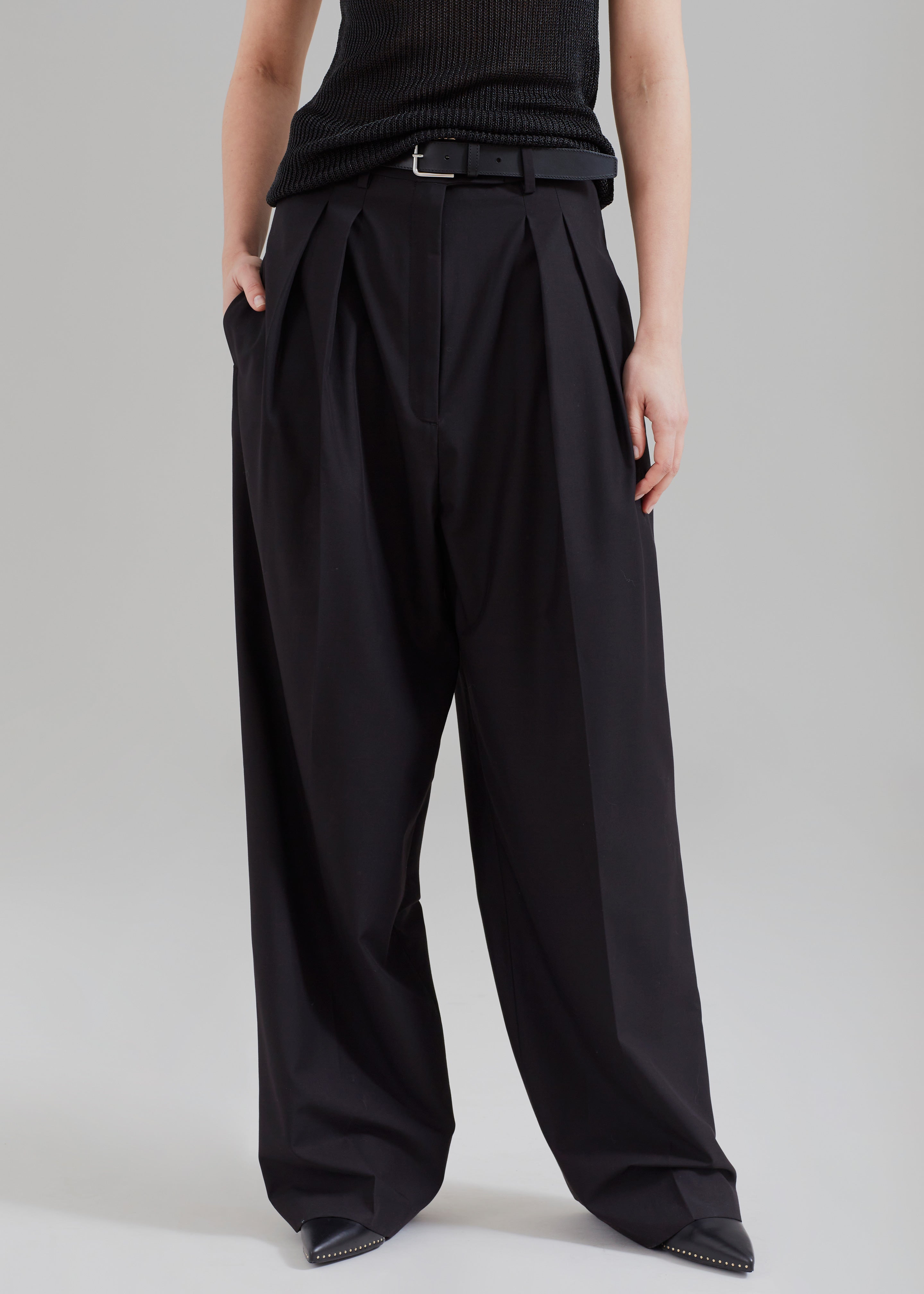 Sion Pintuck Trousers - Black