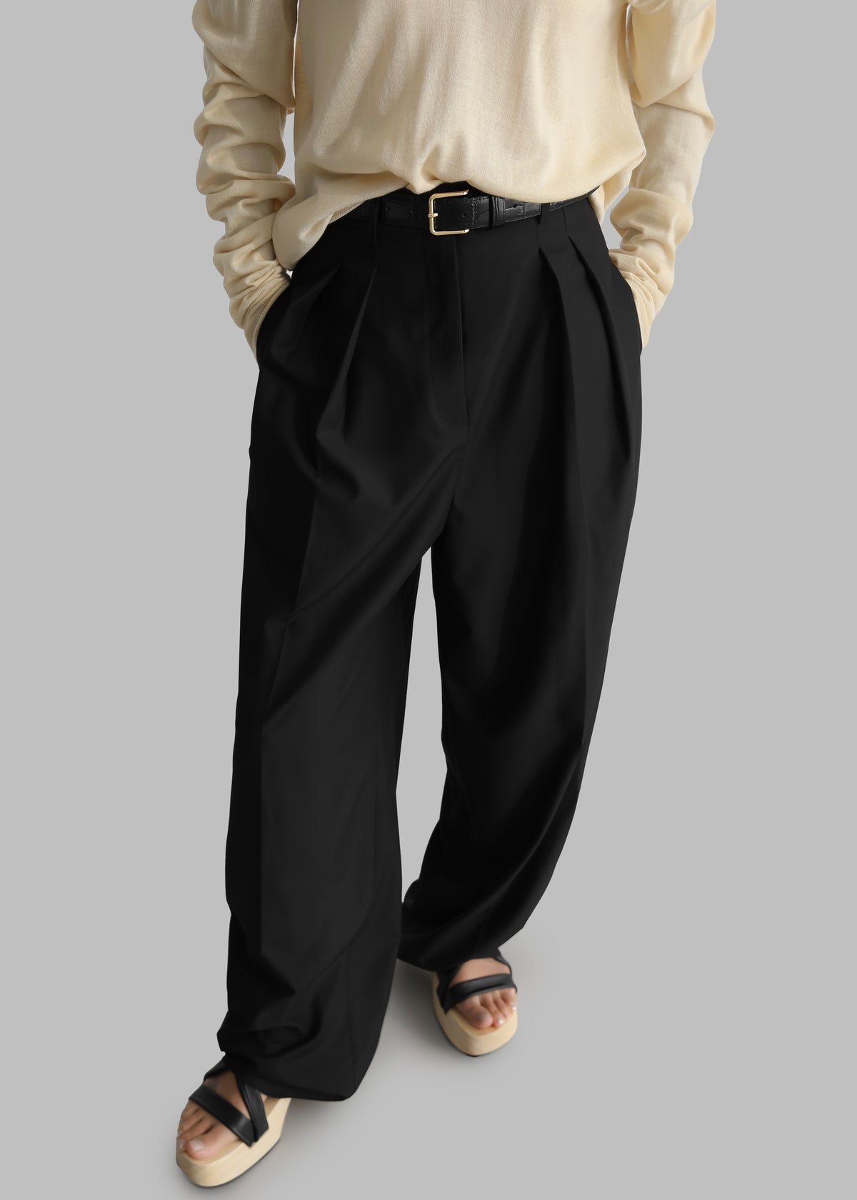 Sion Pintuck Trousers - Black - 4