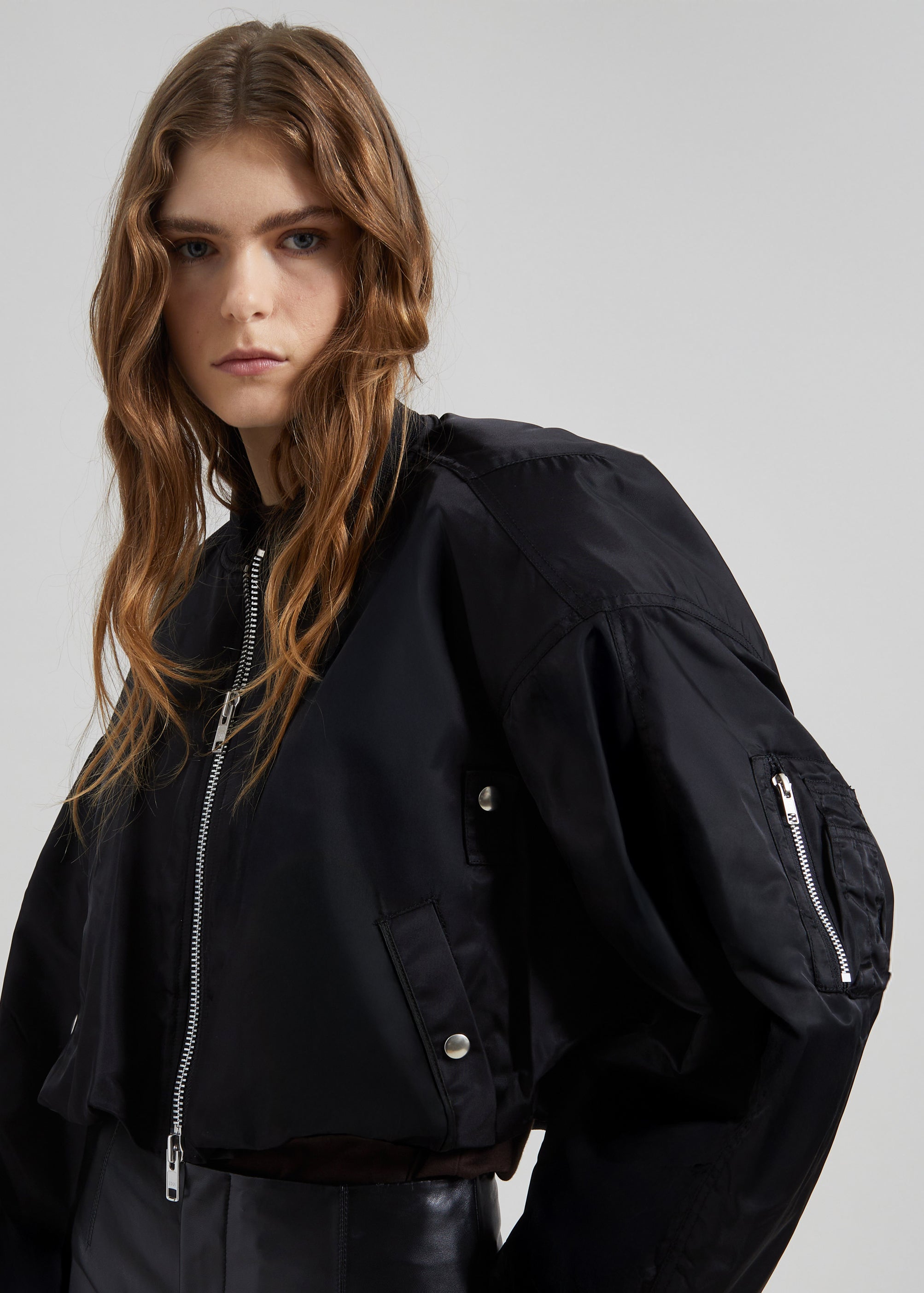 Skagen Cropped Trapeze Bomber Jacket - Black – The Frankie Shop