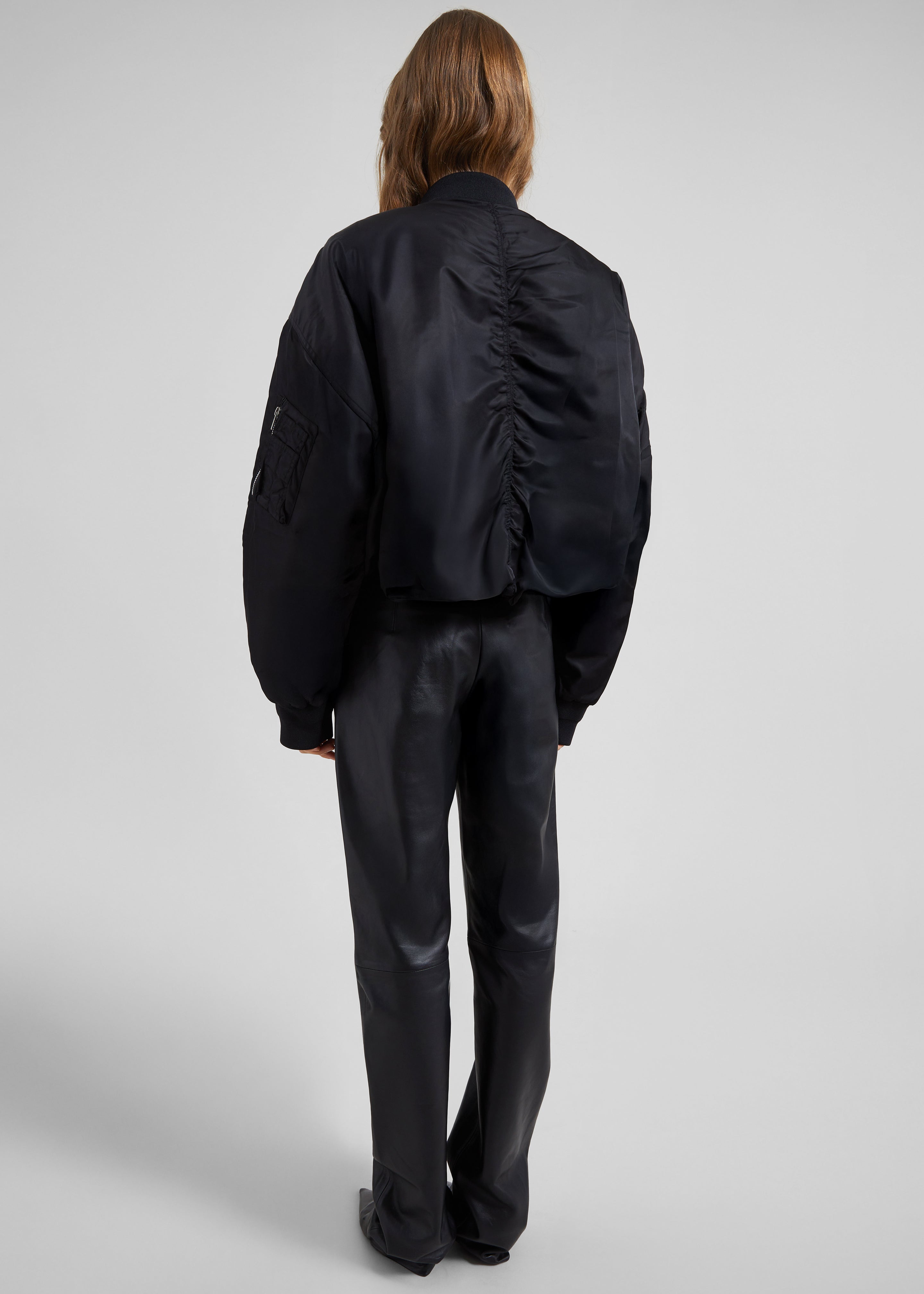 type cardigan”羊革“ 黒“ 短丈“bomber jacket SEMI-VEGETABLE TANNED SHEEP LEATHER CROPPED BOMBER JACKET – THE