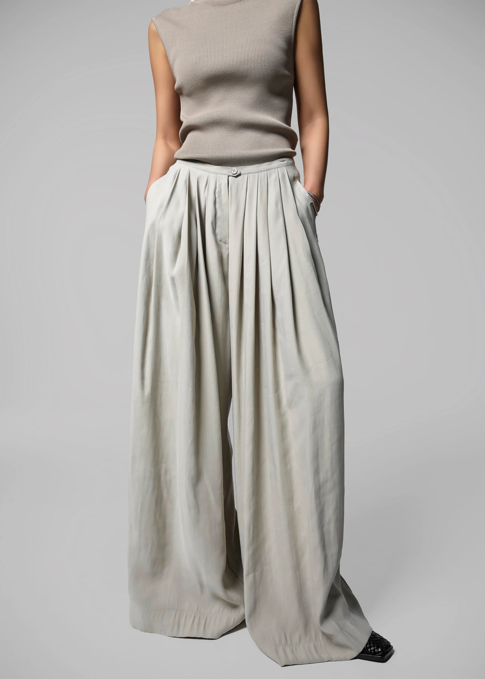 Sloane Wide Leg Trousers - Grey - 1