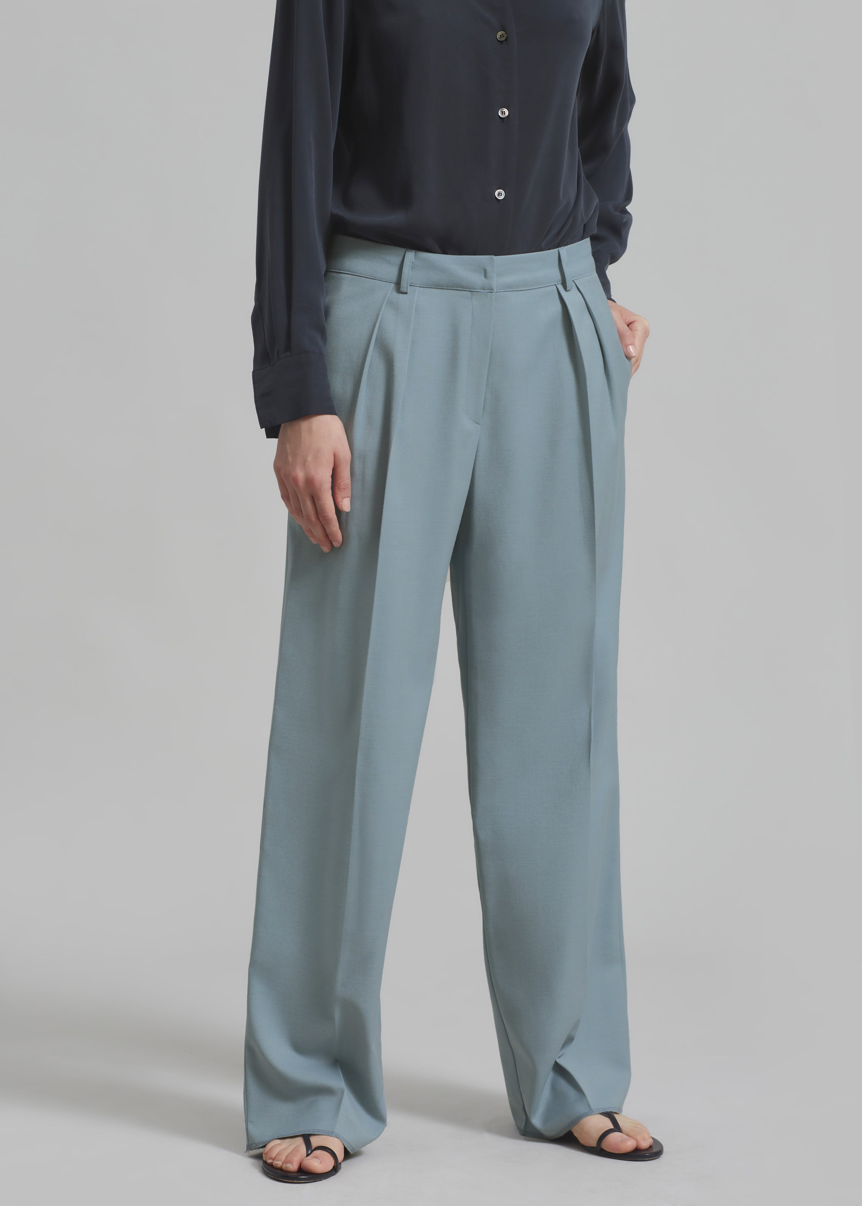 Spencer Pleated Pants - Dusty Blue - 7