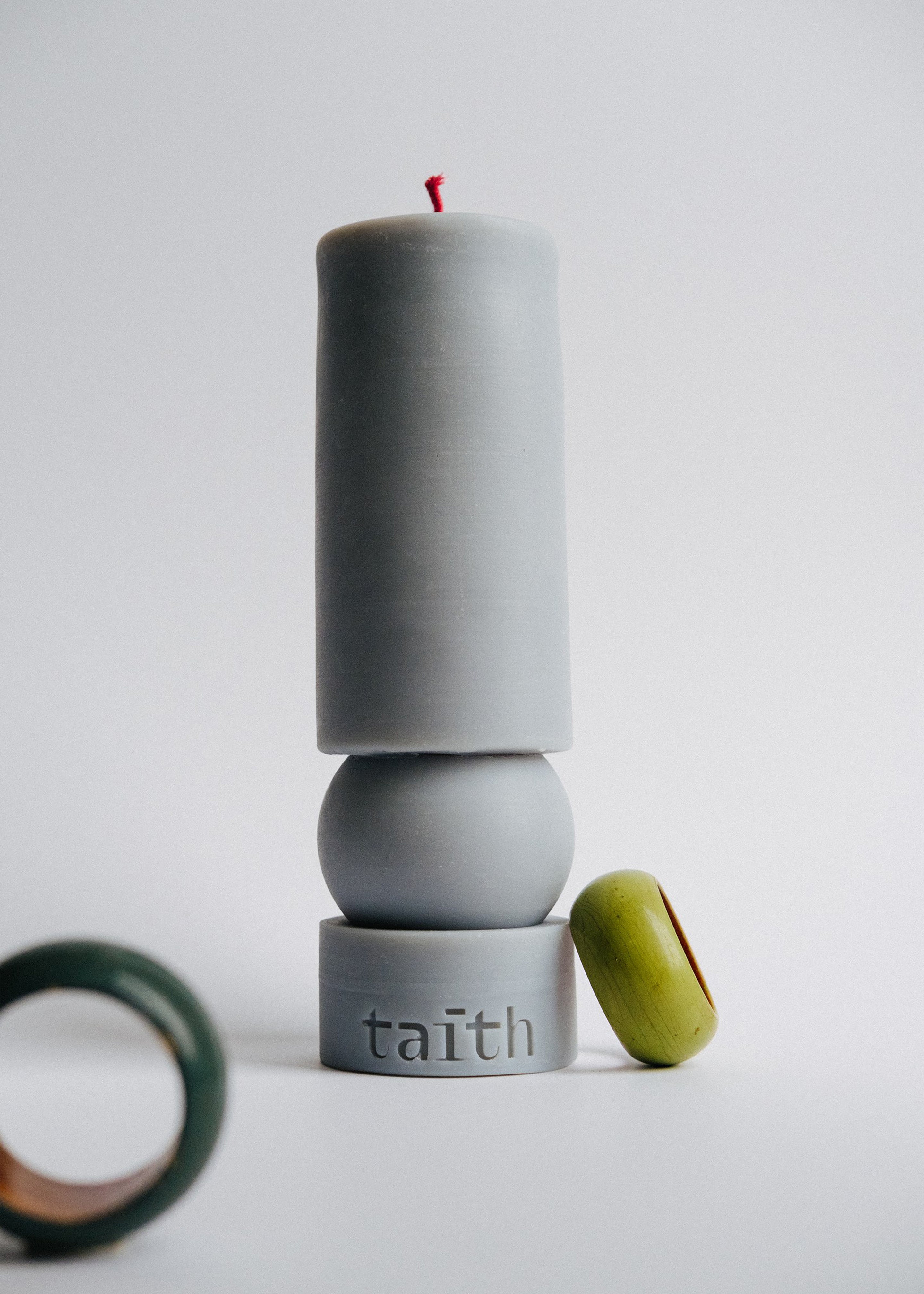 Taith Ninu Candle - Grey - 1