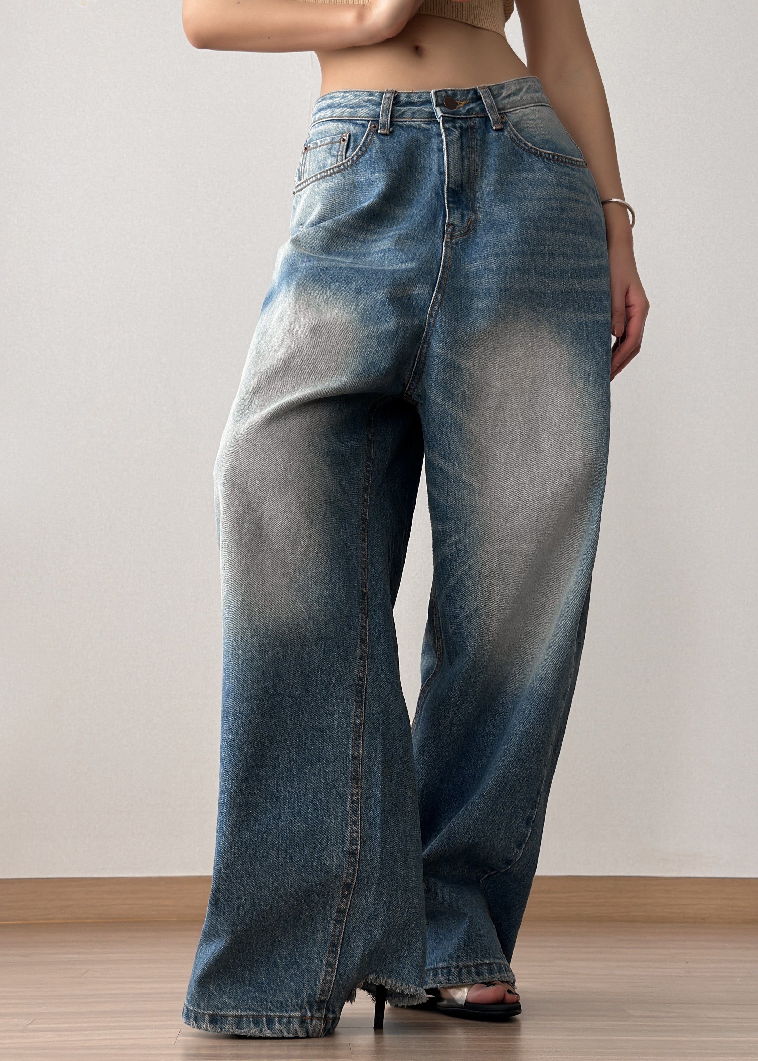 Tanner Bleach Jeans - Worn Wash - 8