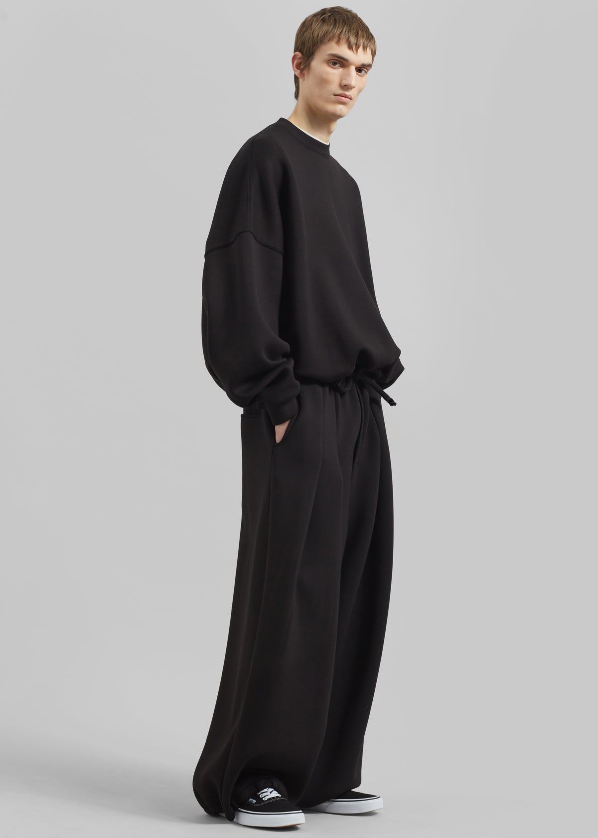 Tate Sweatpants - Black - 6