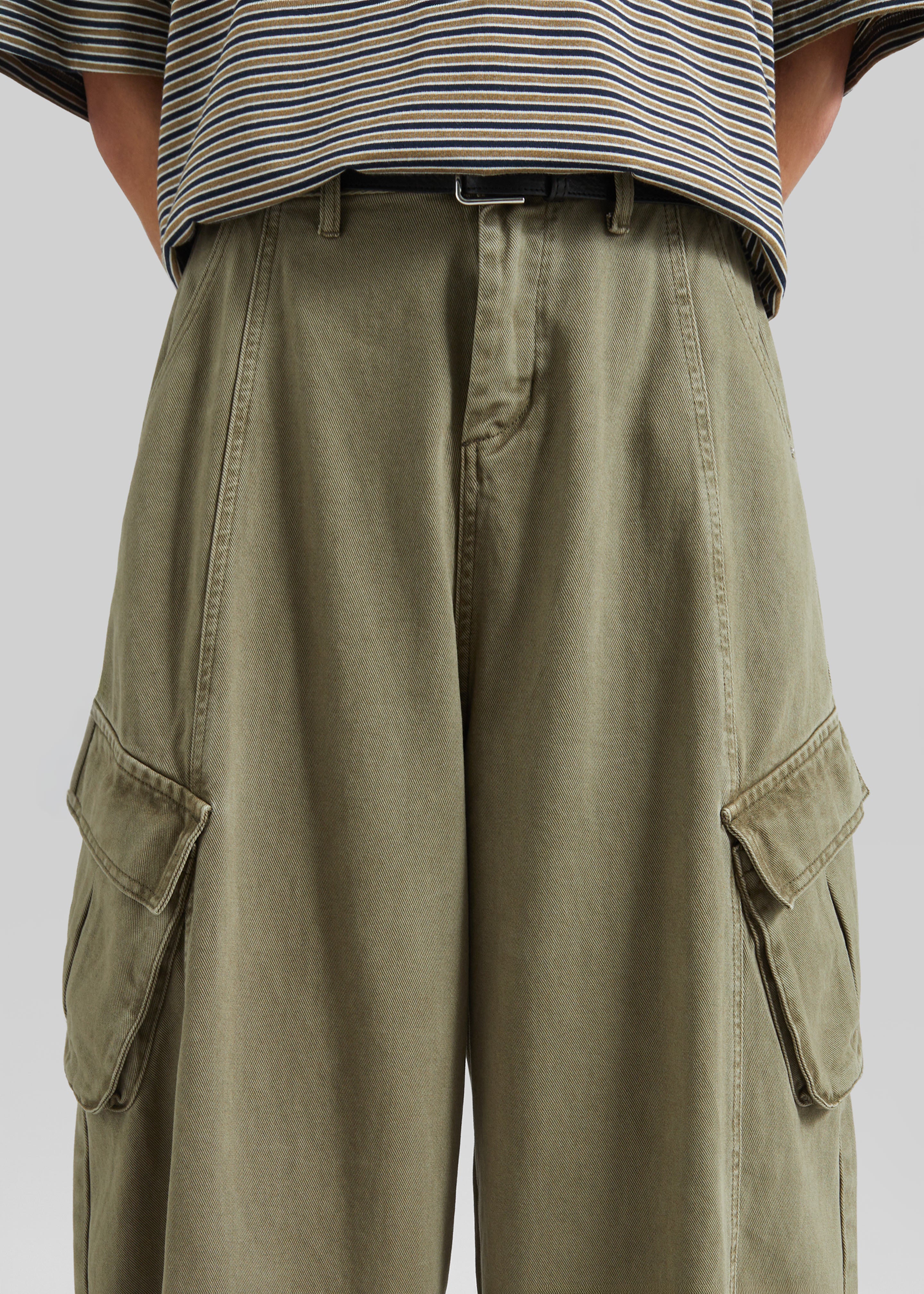 Terence Curved Cargo Pants - Pale Olive - 3
