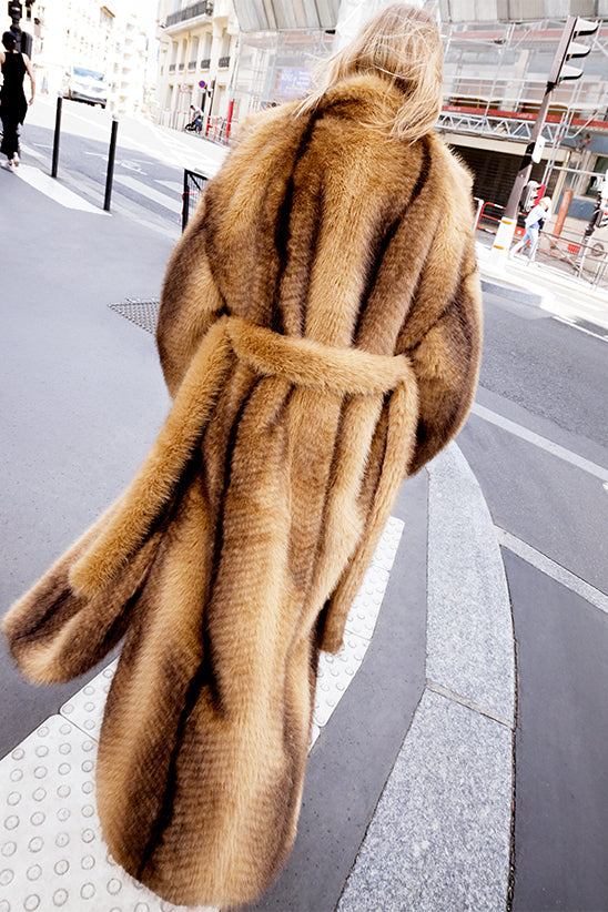 Rhea Trapeze Turtleneck - Ivory – The Frankie Shop