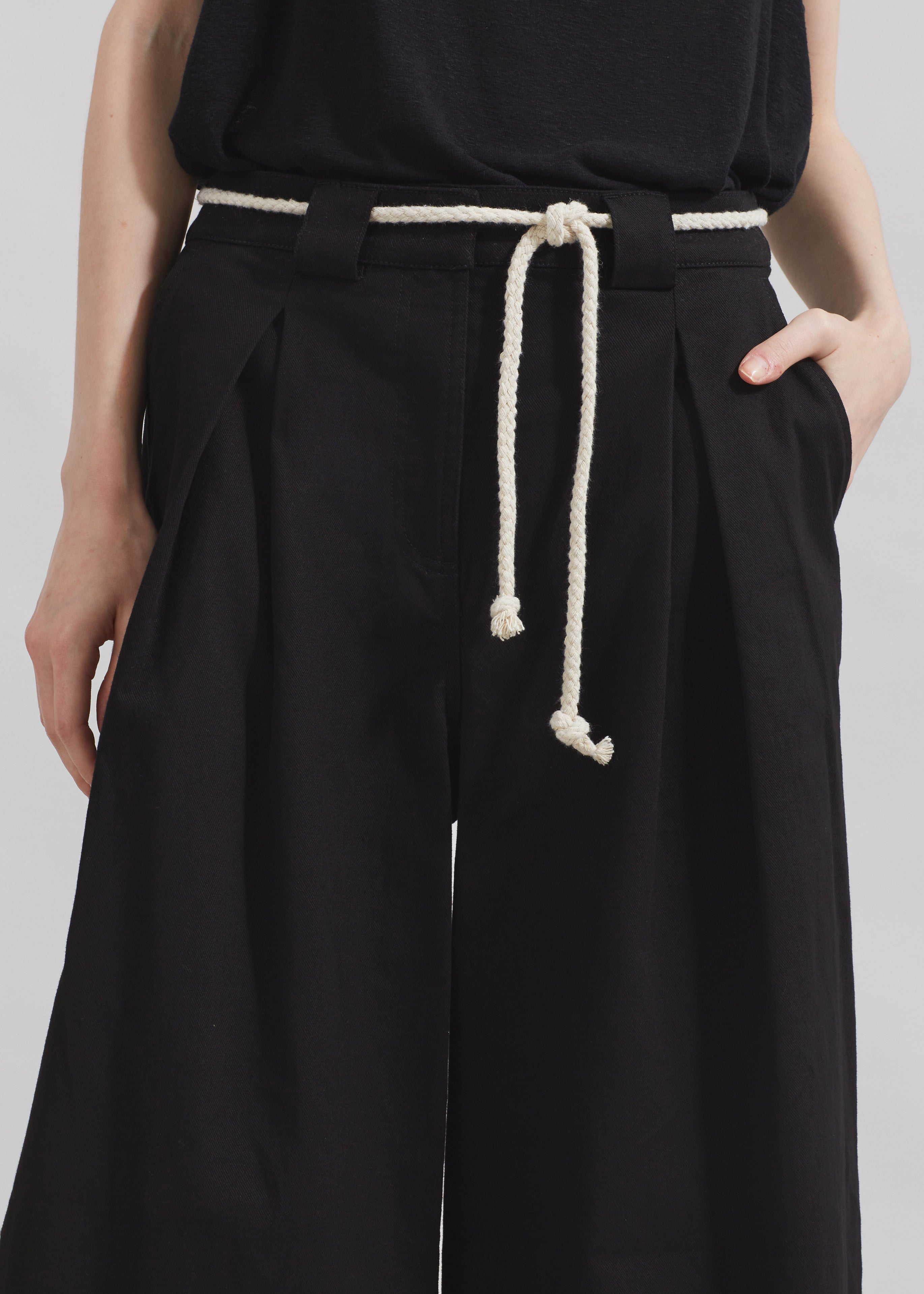 The Garment Cassano Wide Pants - Black - 3