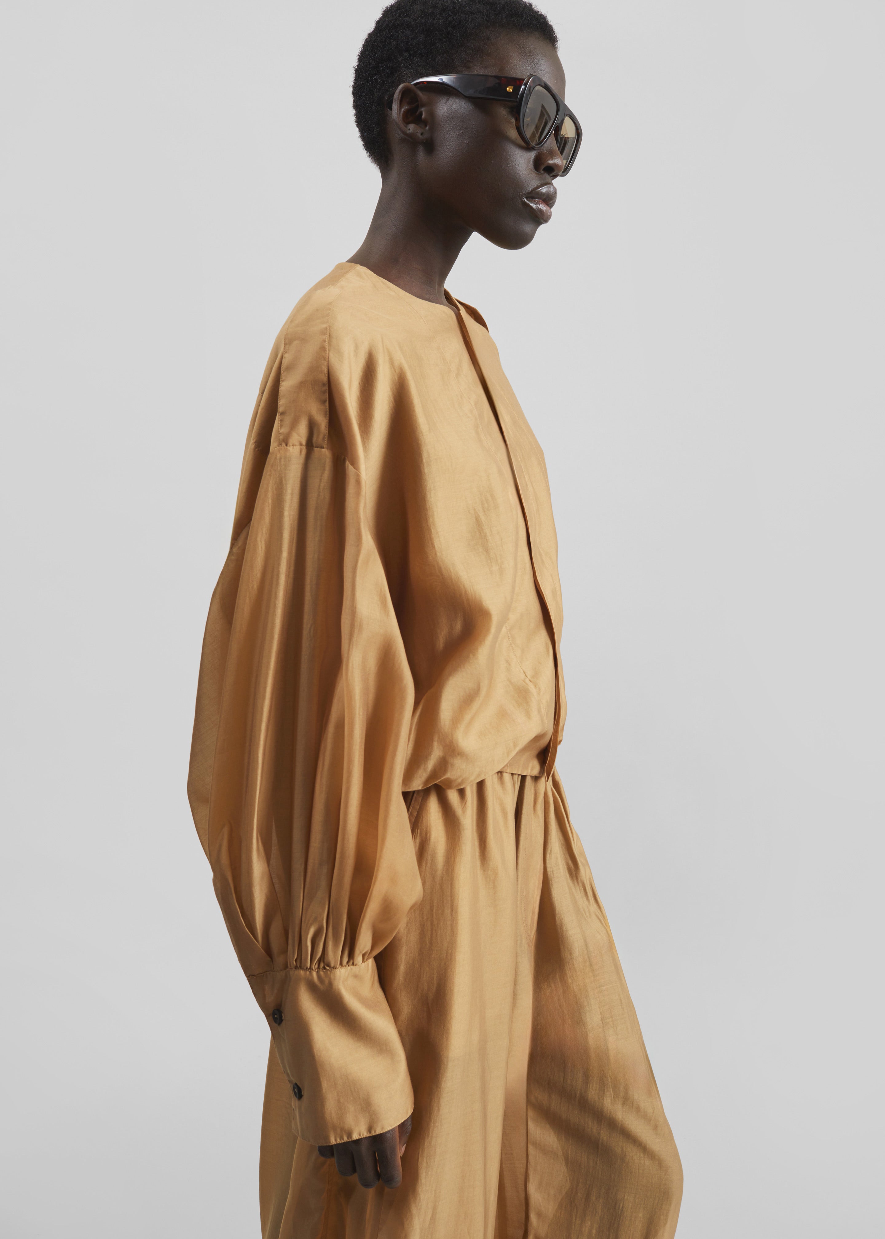 TheLatest Diana Light Muslin Shirt - Nude – The Frankie Shop