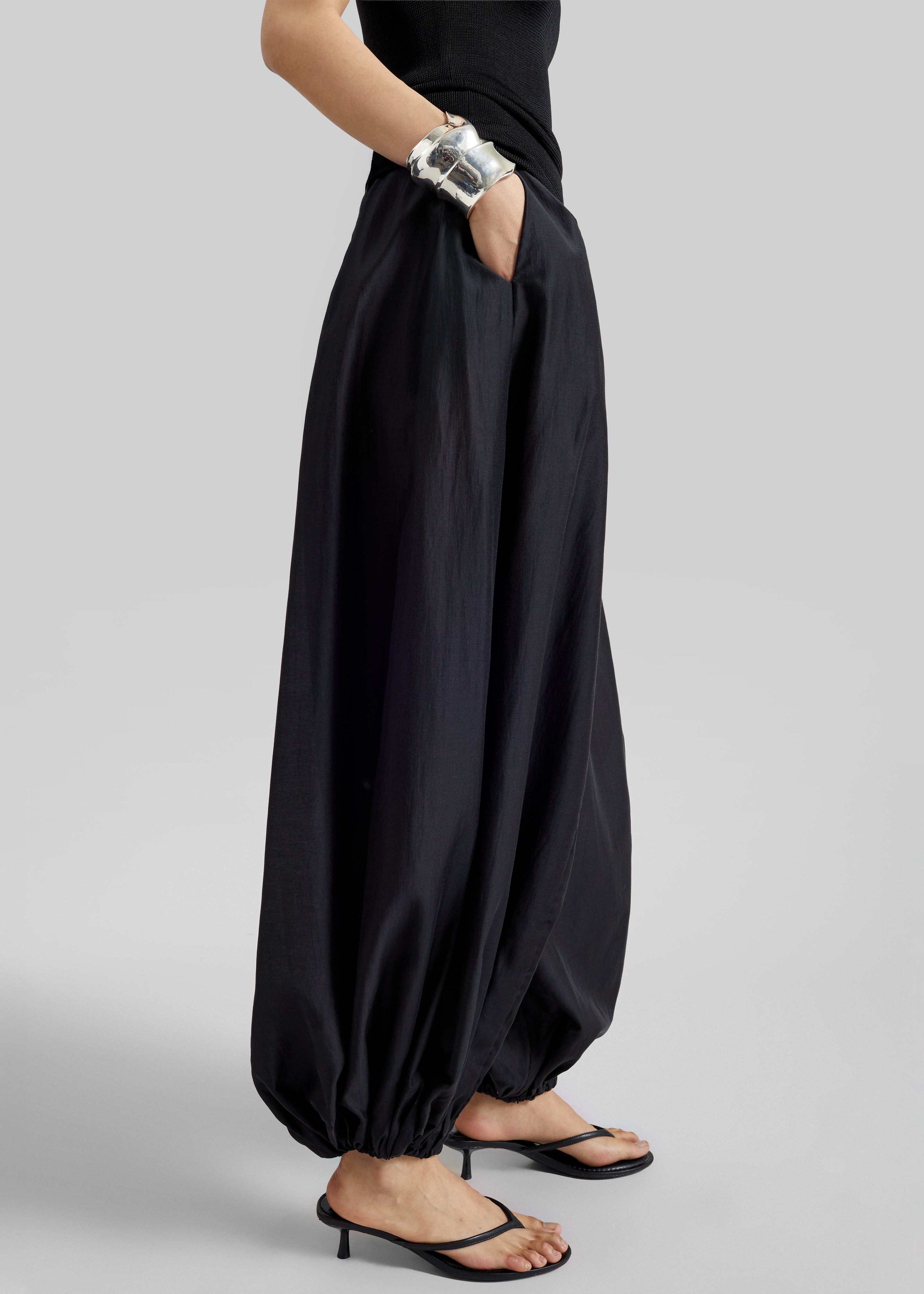 TheLatest Dilan Pants - Black - 6