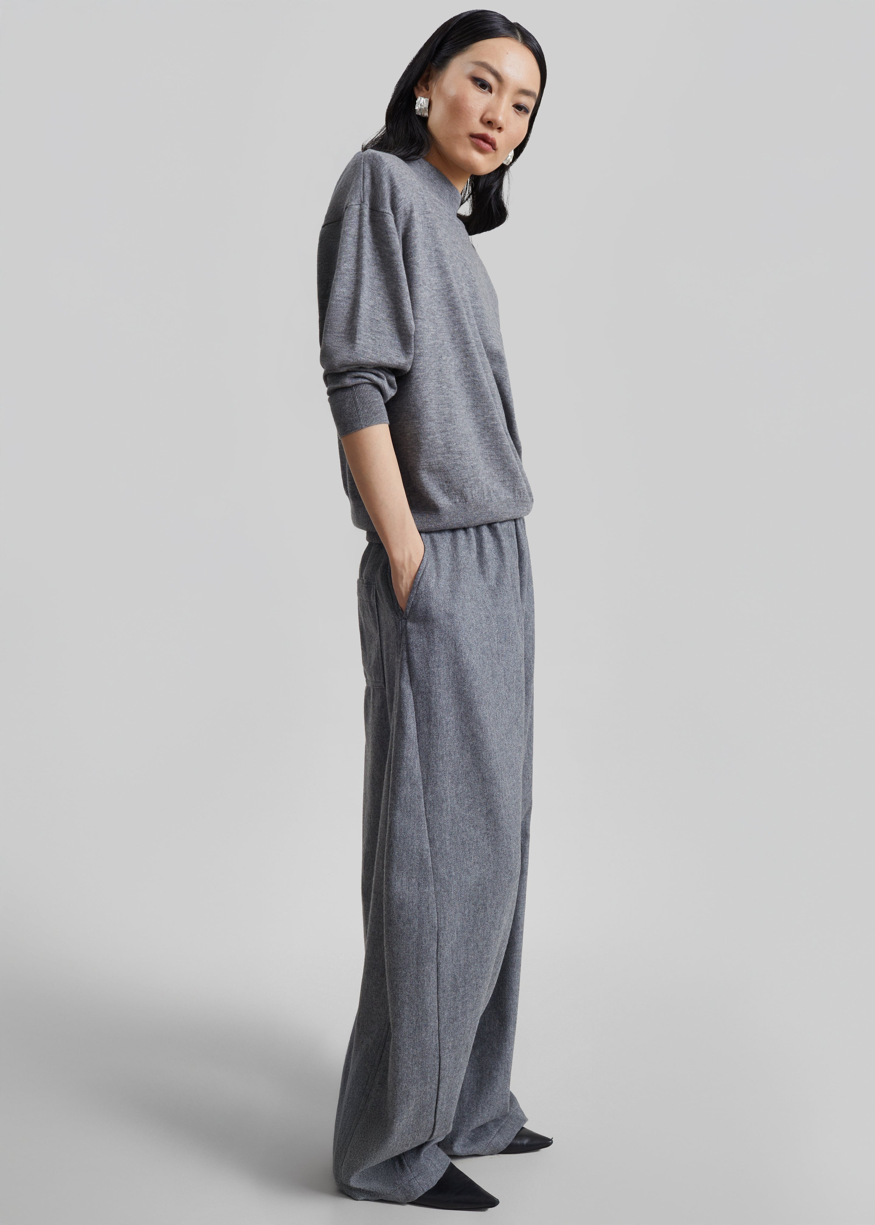 TheLatest Dora Flannel Wool Trousers - Light Grey - 4
