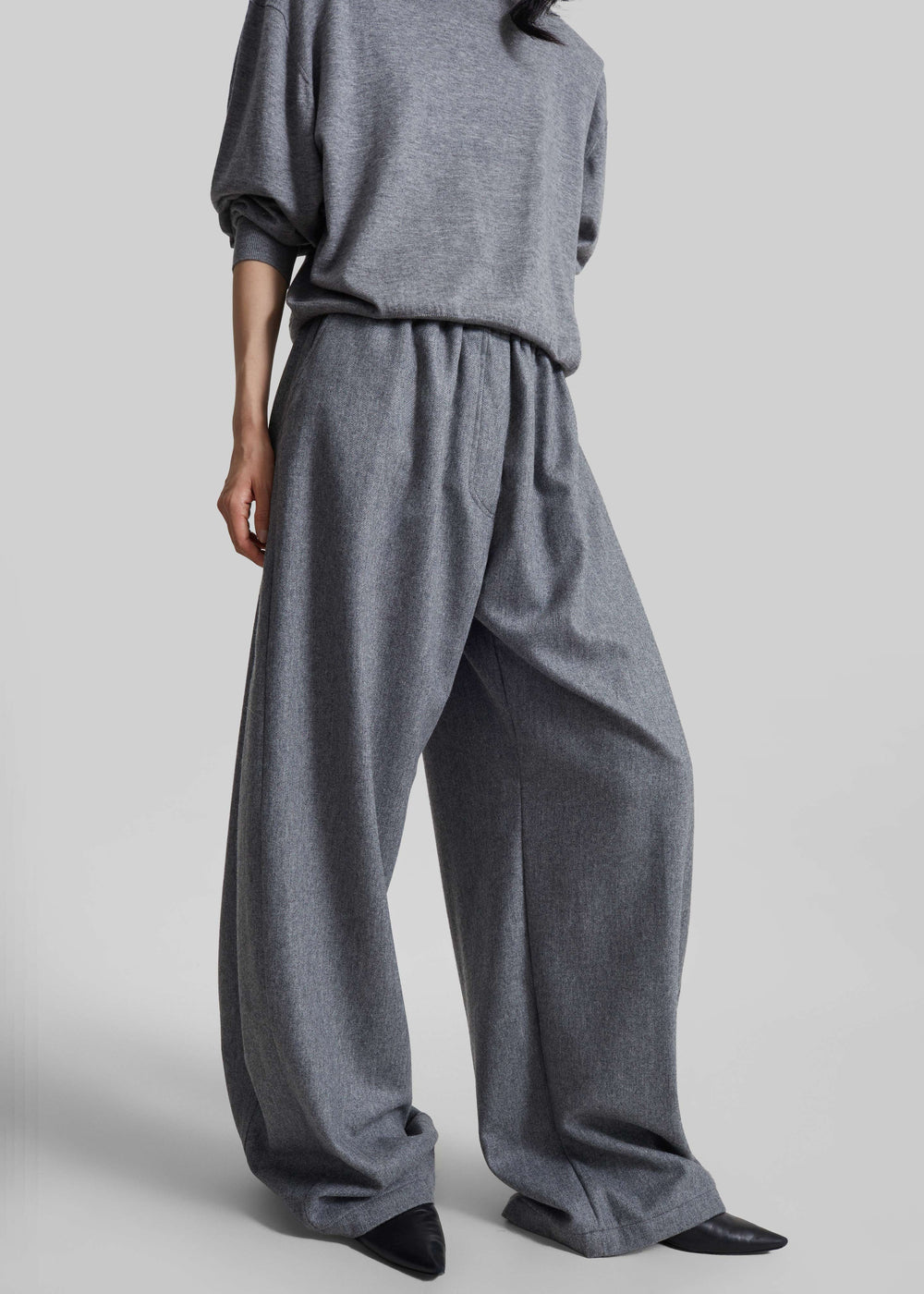 TheLatest Dora Flannel Wool Trousers - Light Grey - 1
