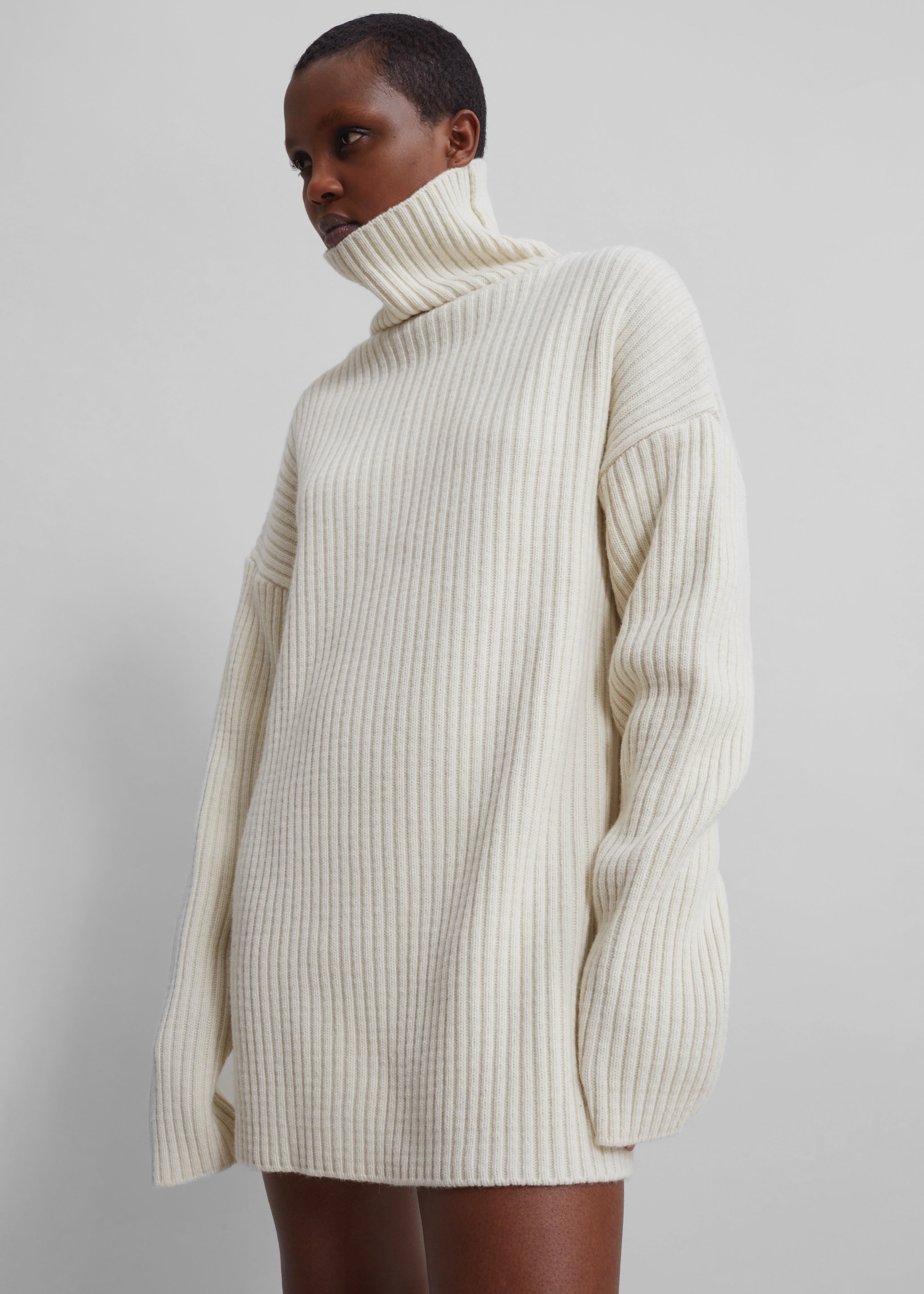 Thelma Ribbed Sweater - Brown