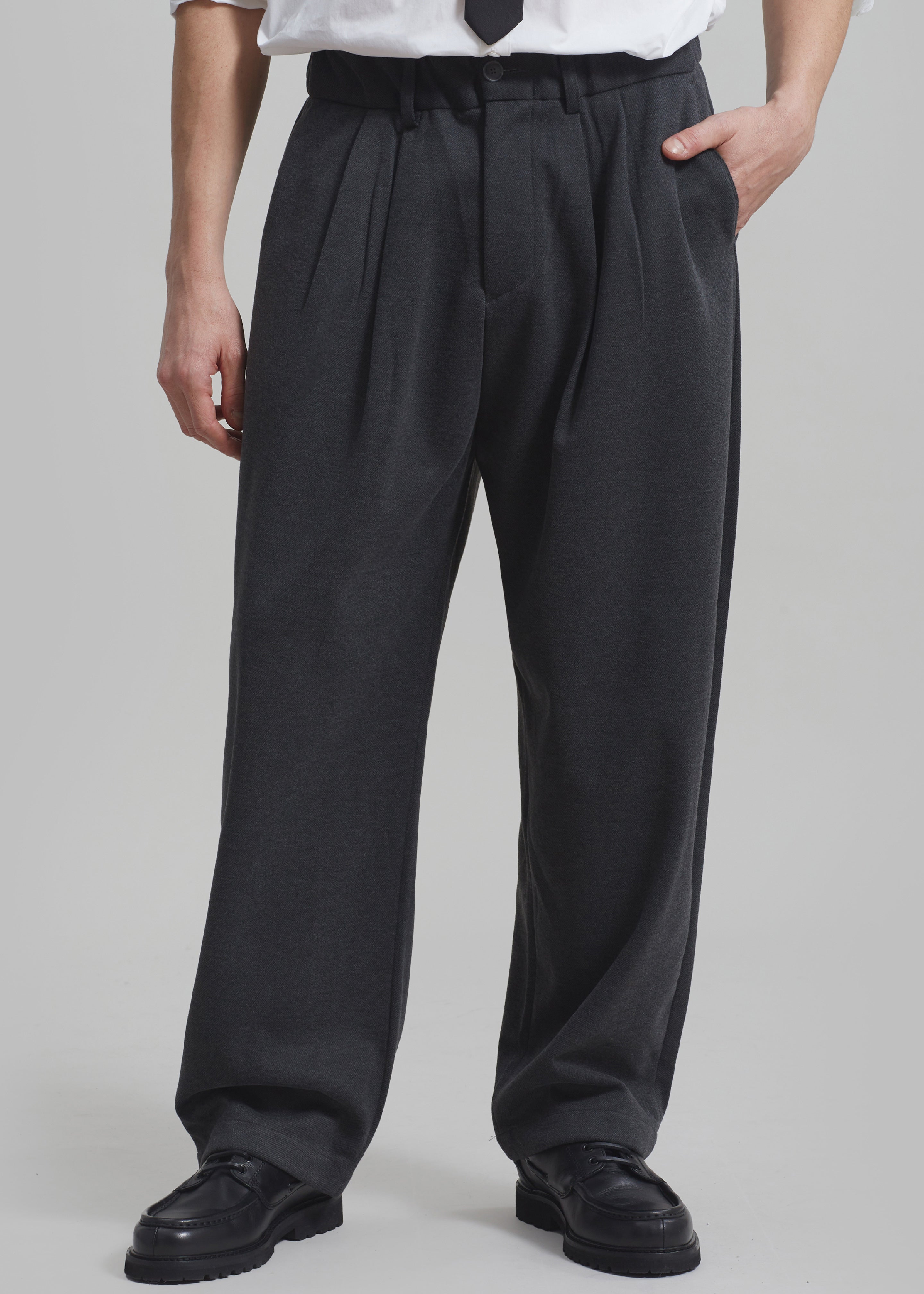 Theo Pants - Charcoal – The Frankie Shop
