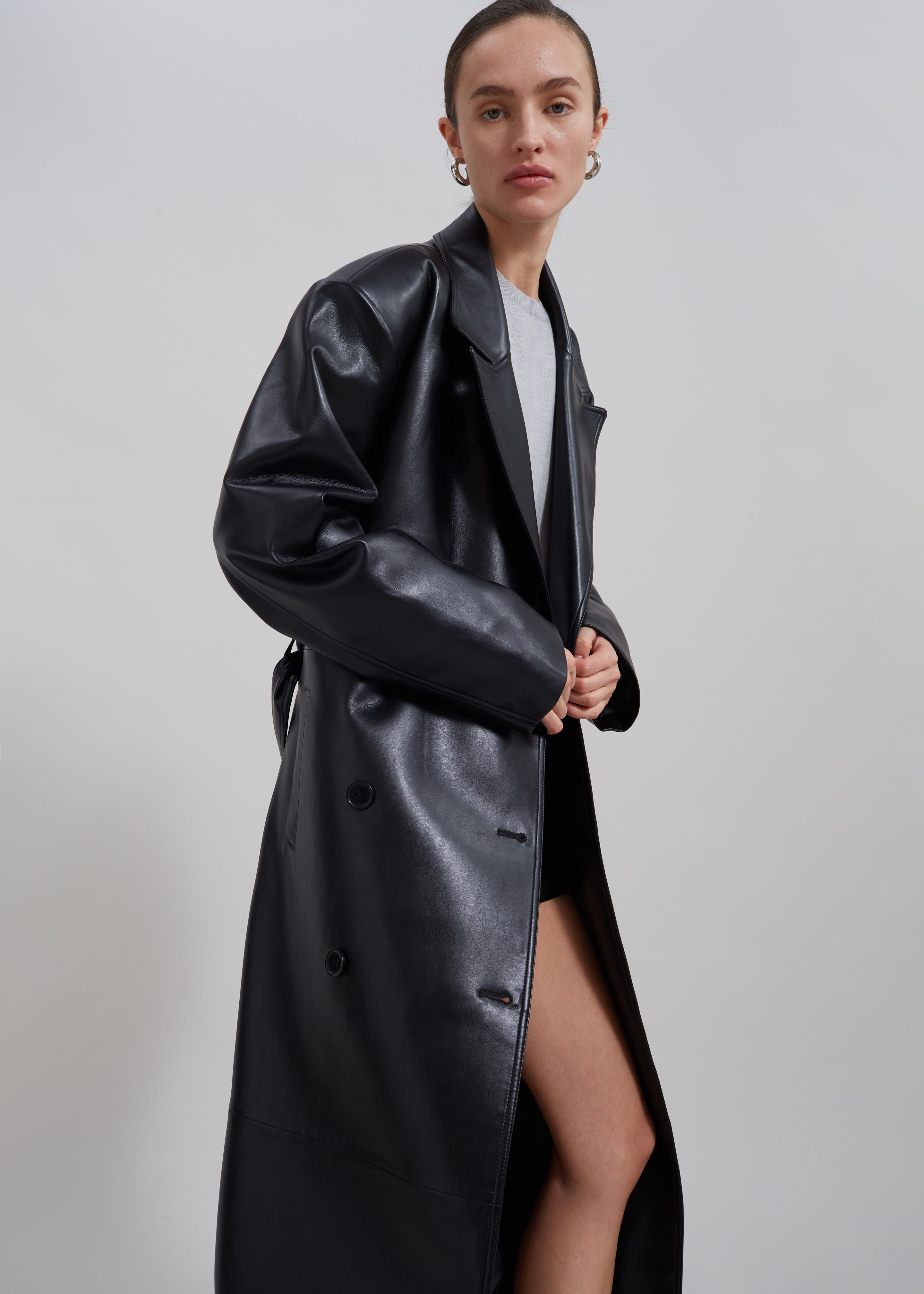 OVERSIZED FAUX LEATHER TRENCH - Black