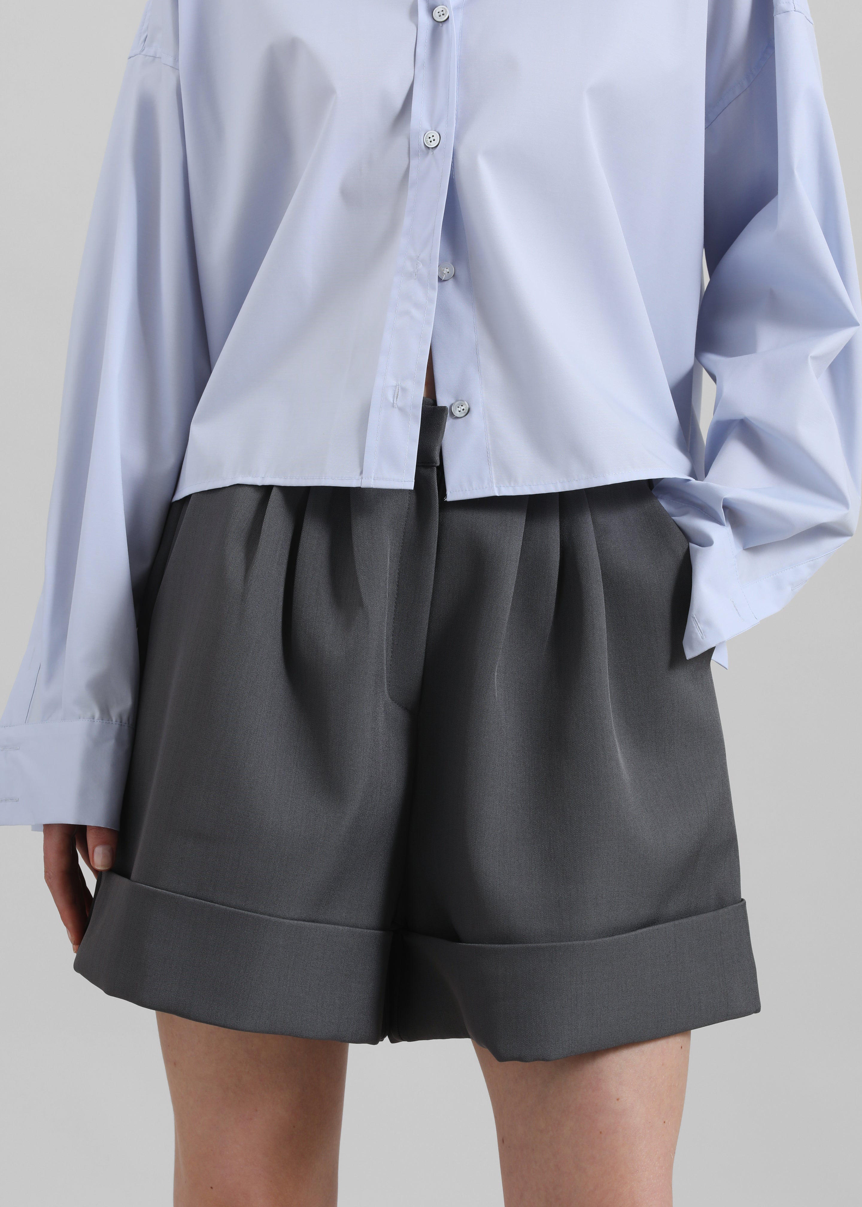 Tolmer Cuffed Shorts - Storm Grey - 3