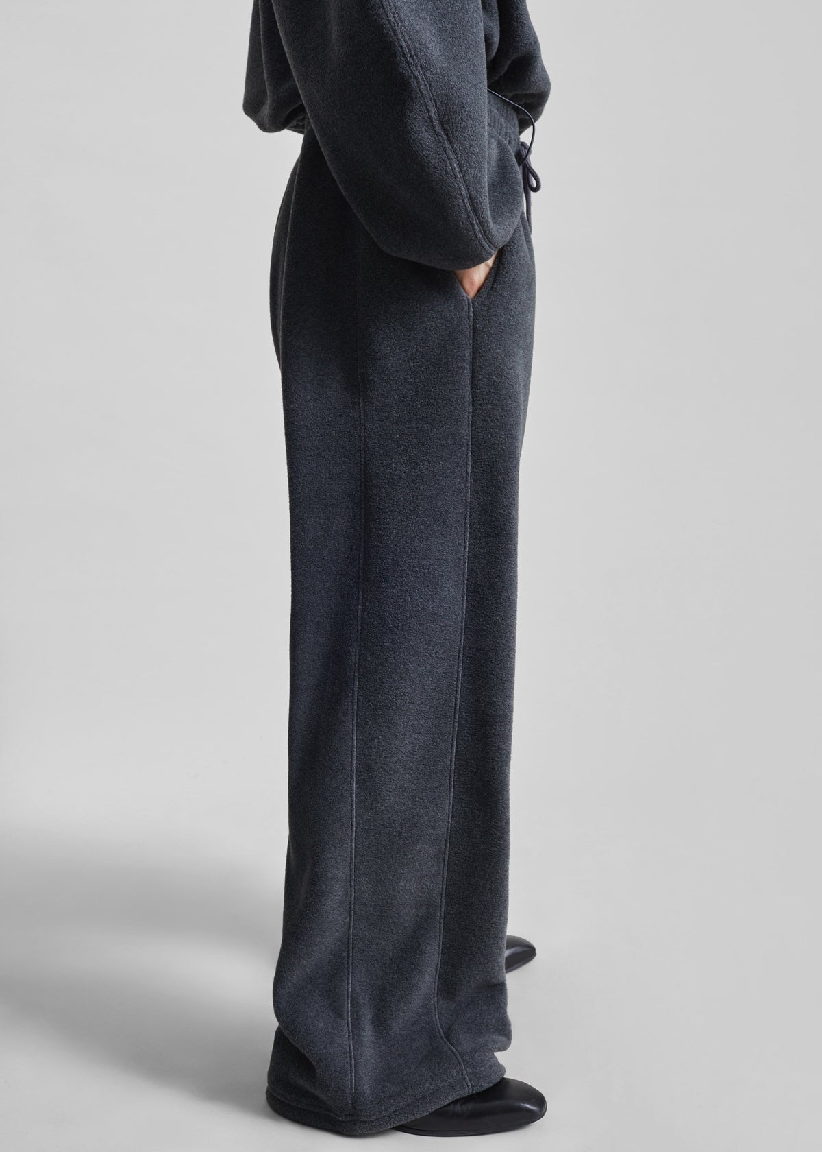 Treveray Fleece Sweatpants - Dark Grey - 6