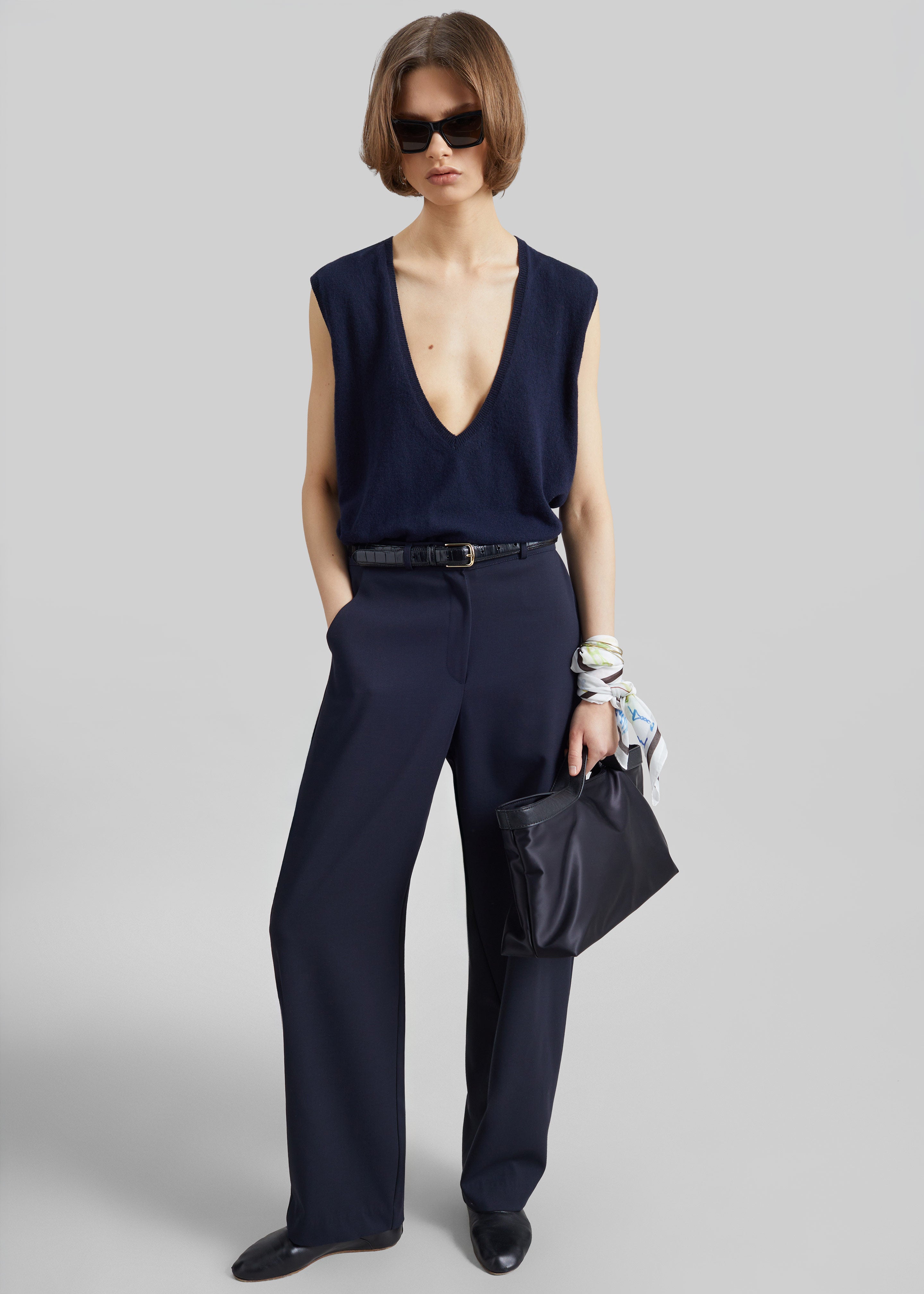 Trofa Curved Trousers - Navy - 5