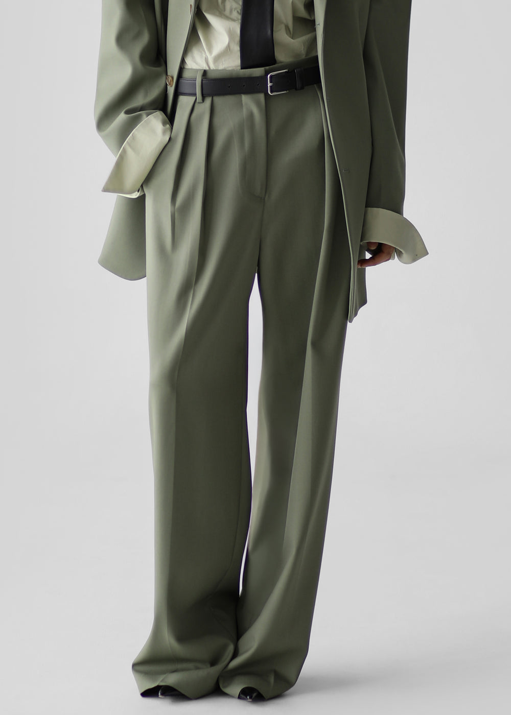 Trosa Straight Trousers - Pale Olive - 1