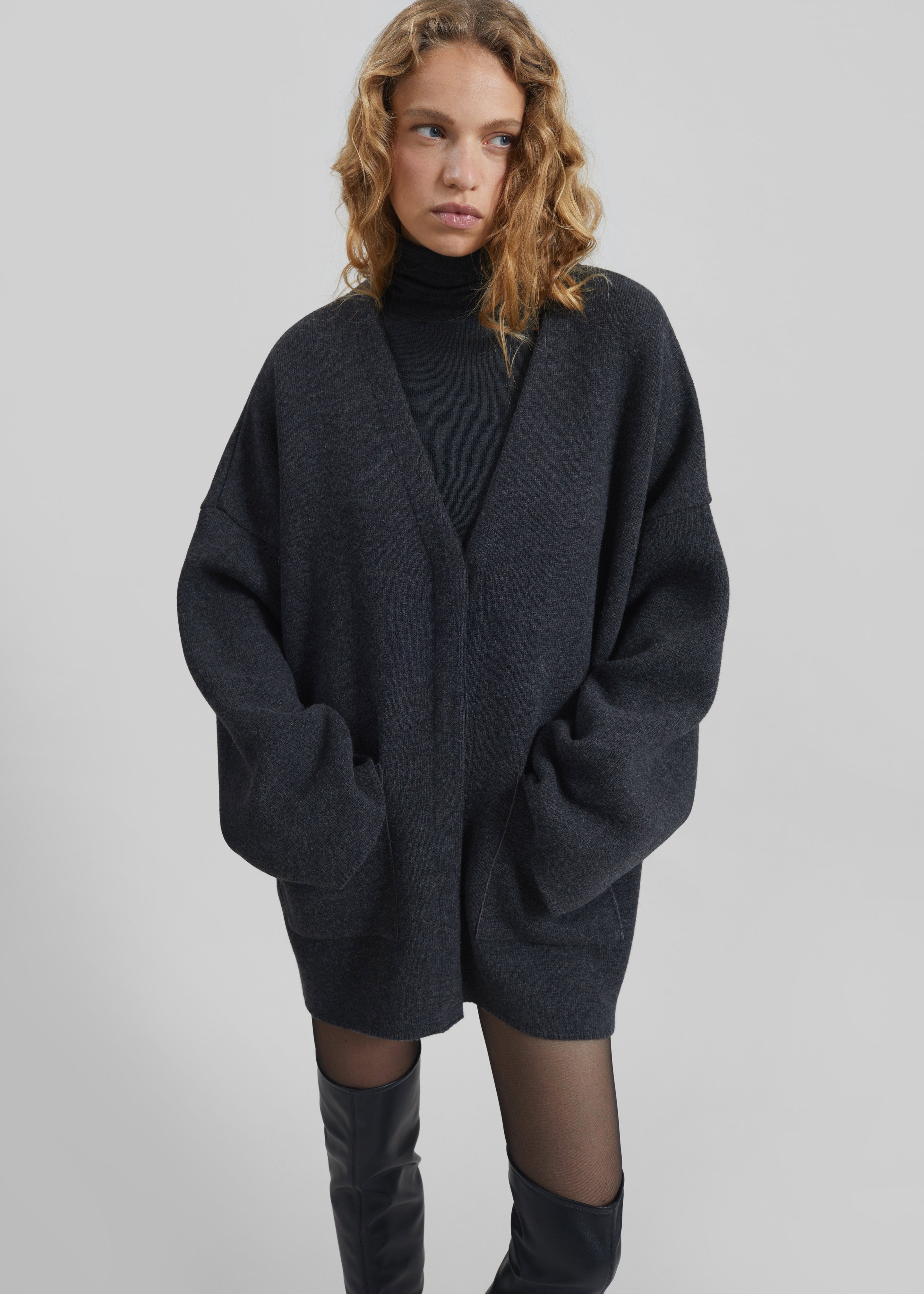 Tynset Oversized Cardigan - Charcoal – The Frankie Shop