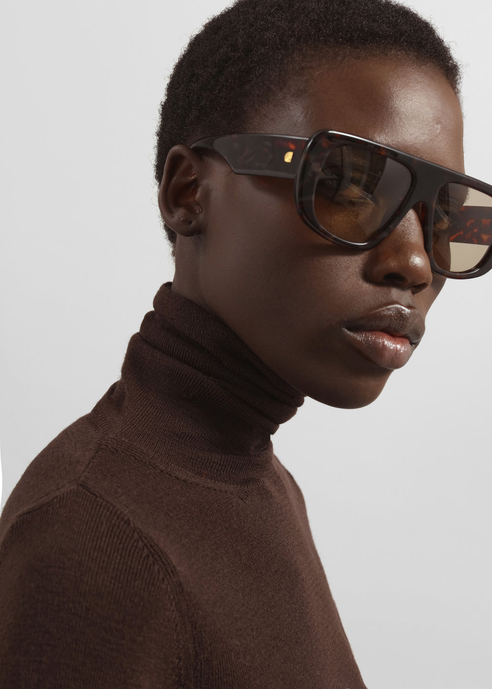 Utica Thin Turtleneck Sweater - Brown - 1