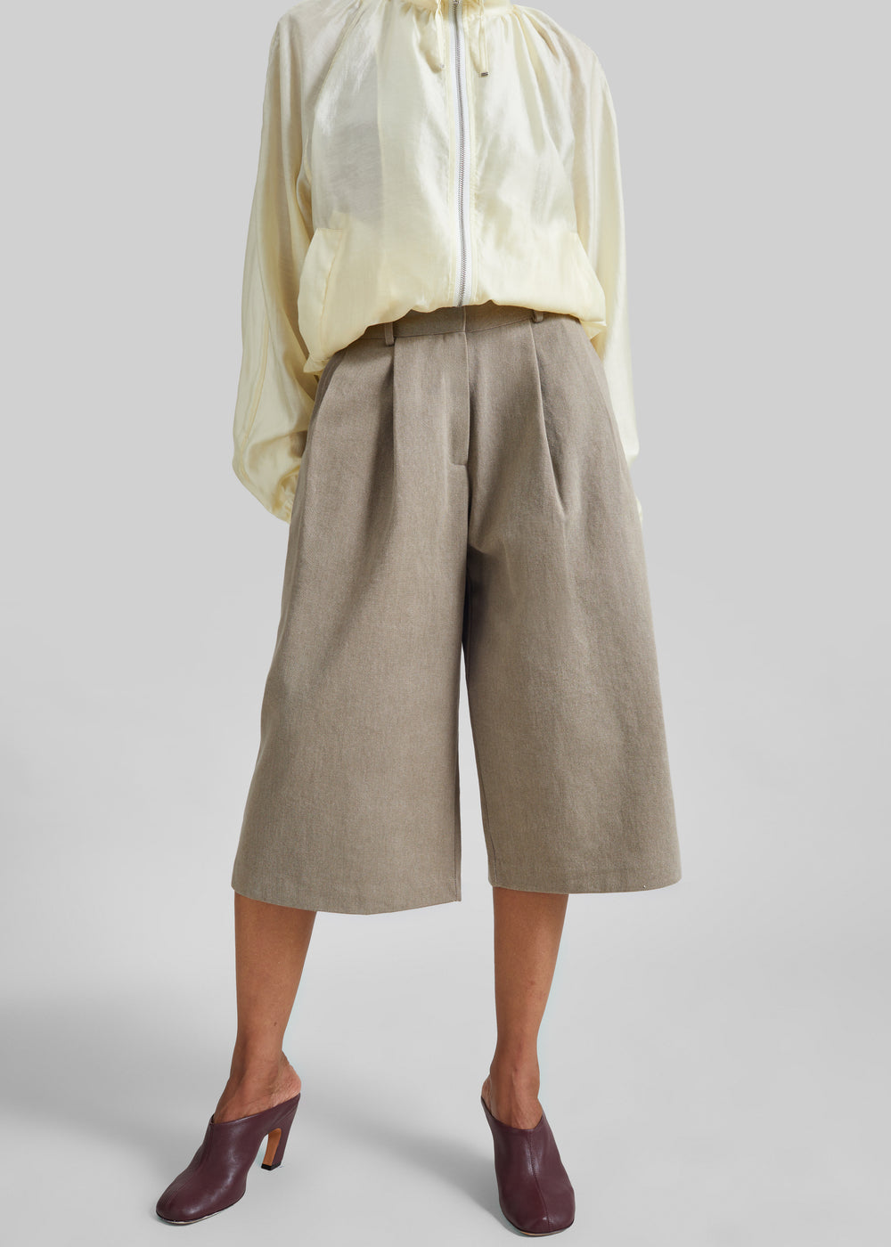 Varesse Twill Bermuda Shorts - Taupe - 1