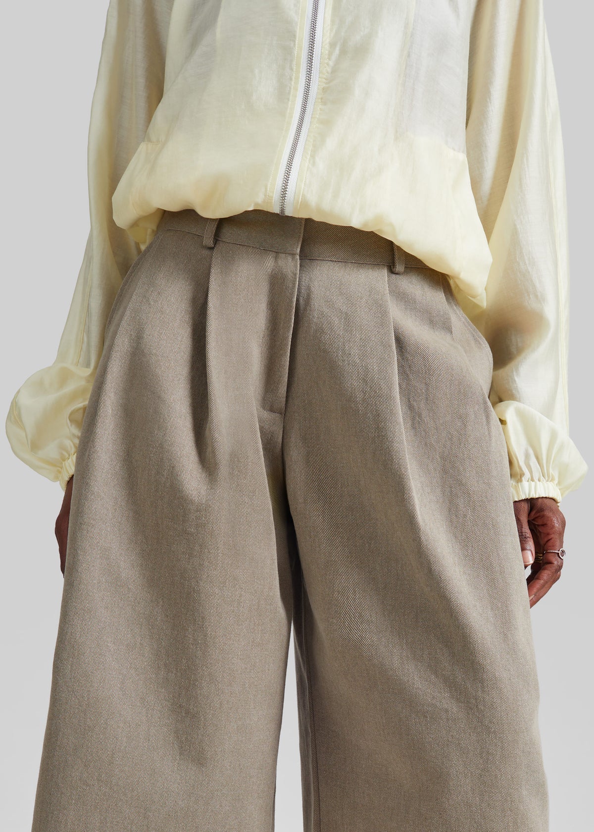 Varesse Twill Bermuda Shorts - Taupe