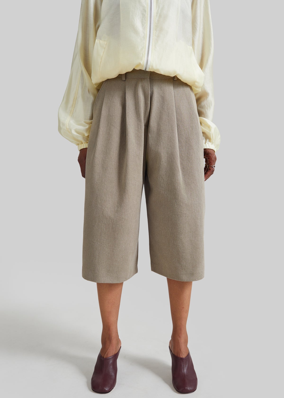 Varesse Twill Bermuda Shorts - Taupe