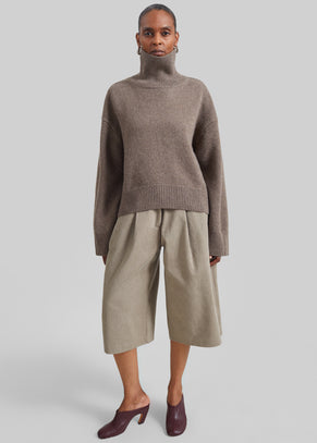 Varesse Twill Bermuda Shorts - Taupe