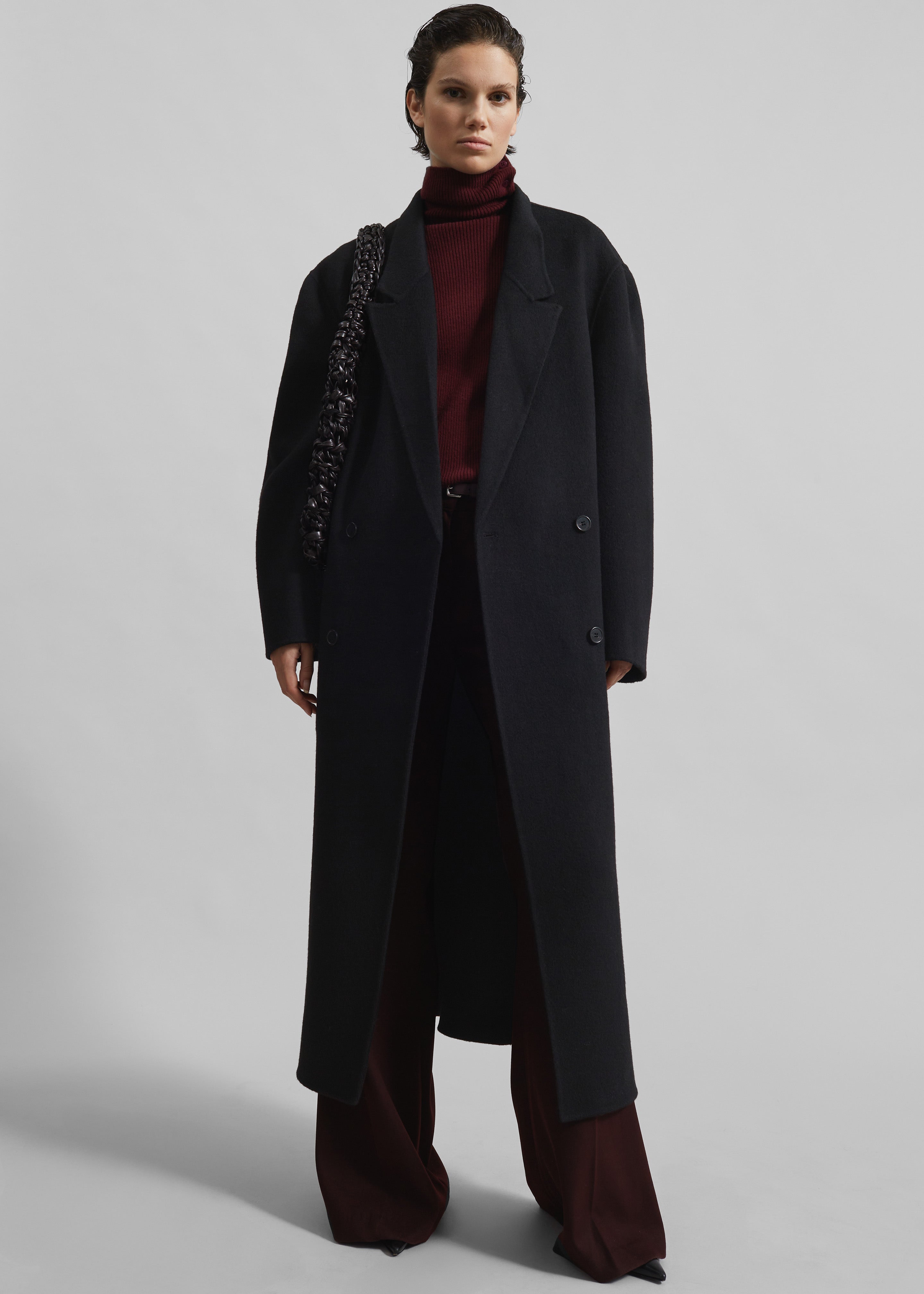 Veonce Oversized Wool Coat - Black - 4