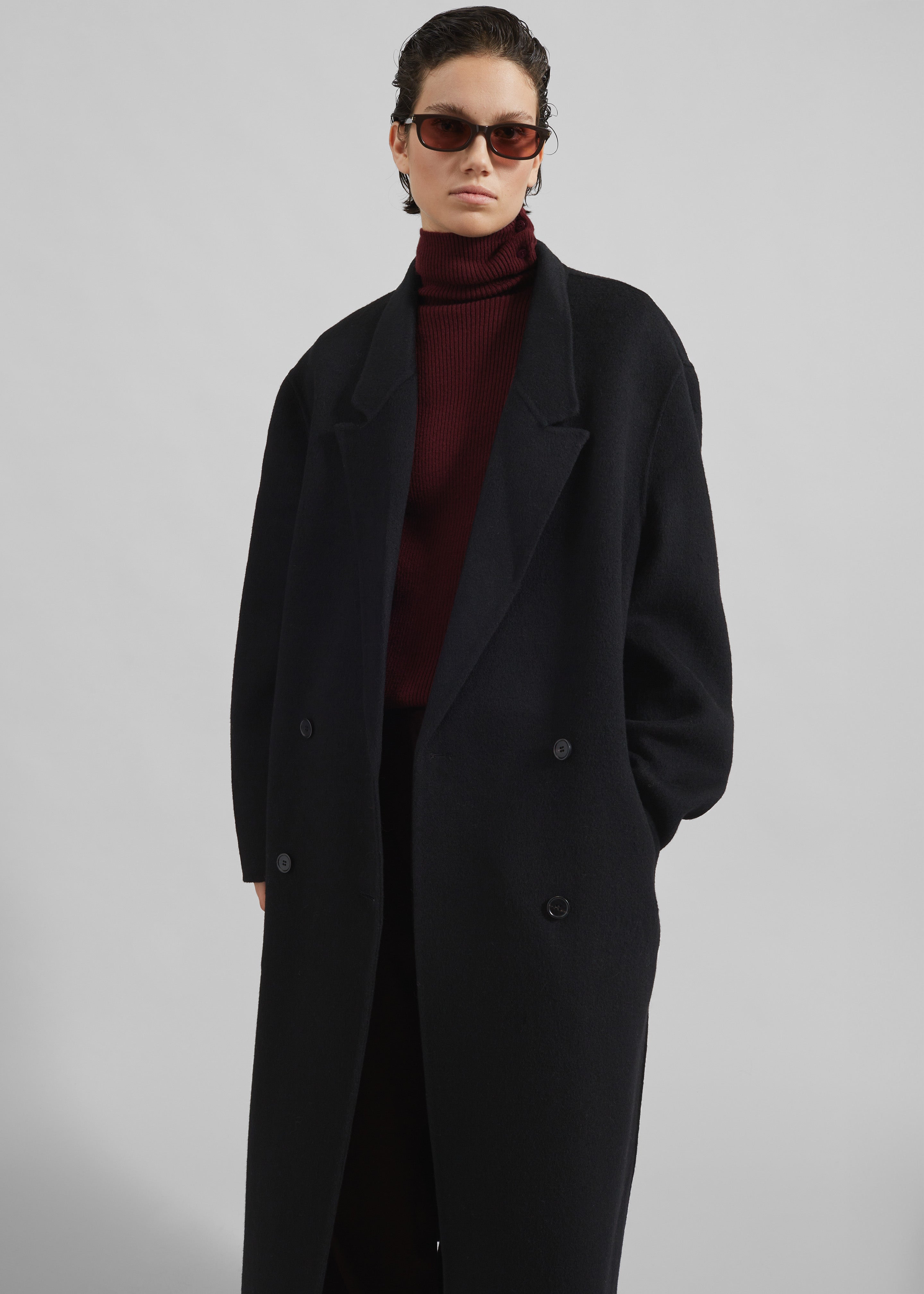 Veonce Oversized Wool Coat - Black - 3