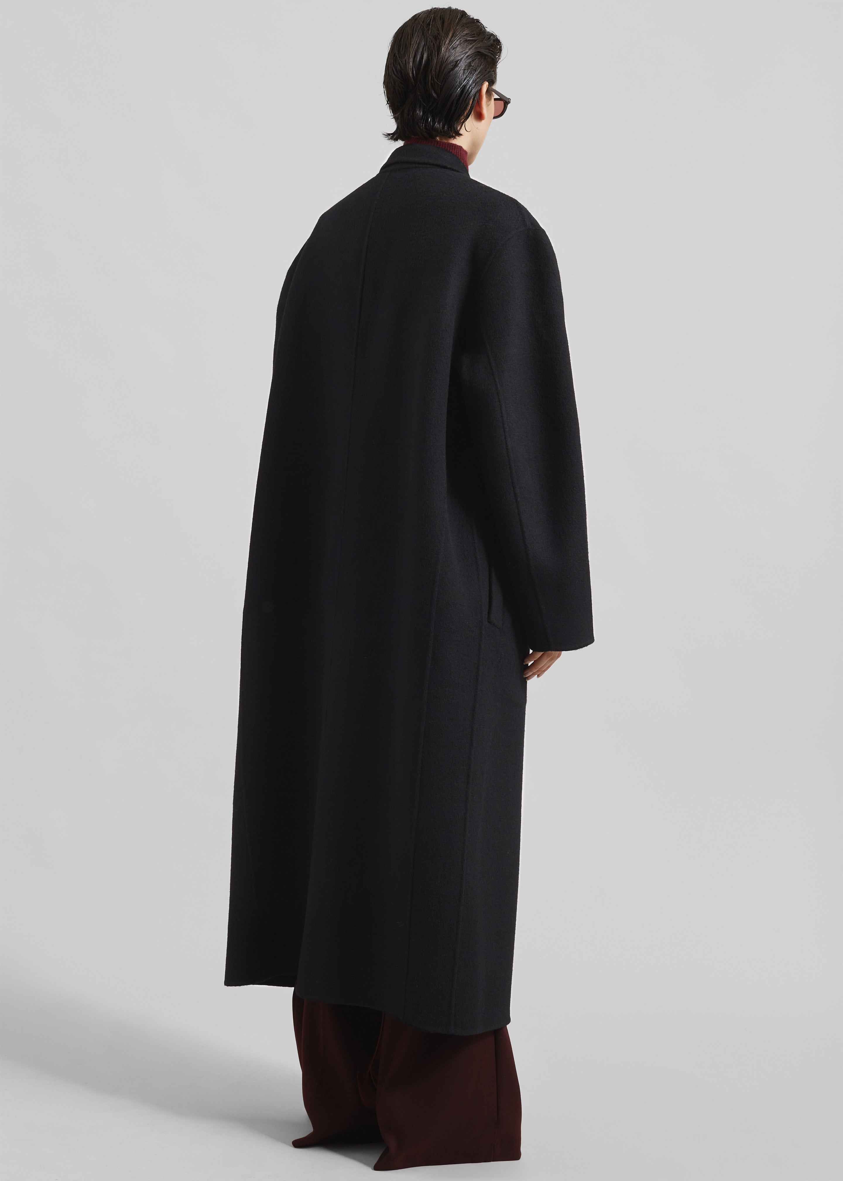 Veonce Oversized Wool Coat - Black - 6