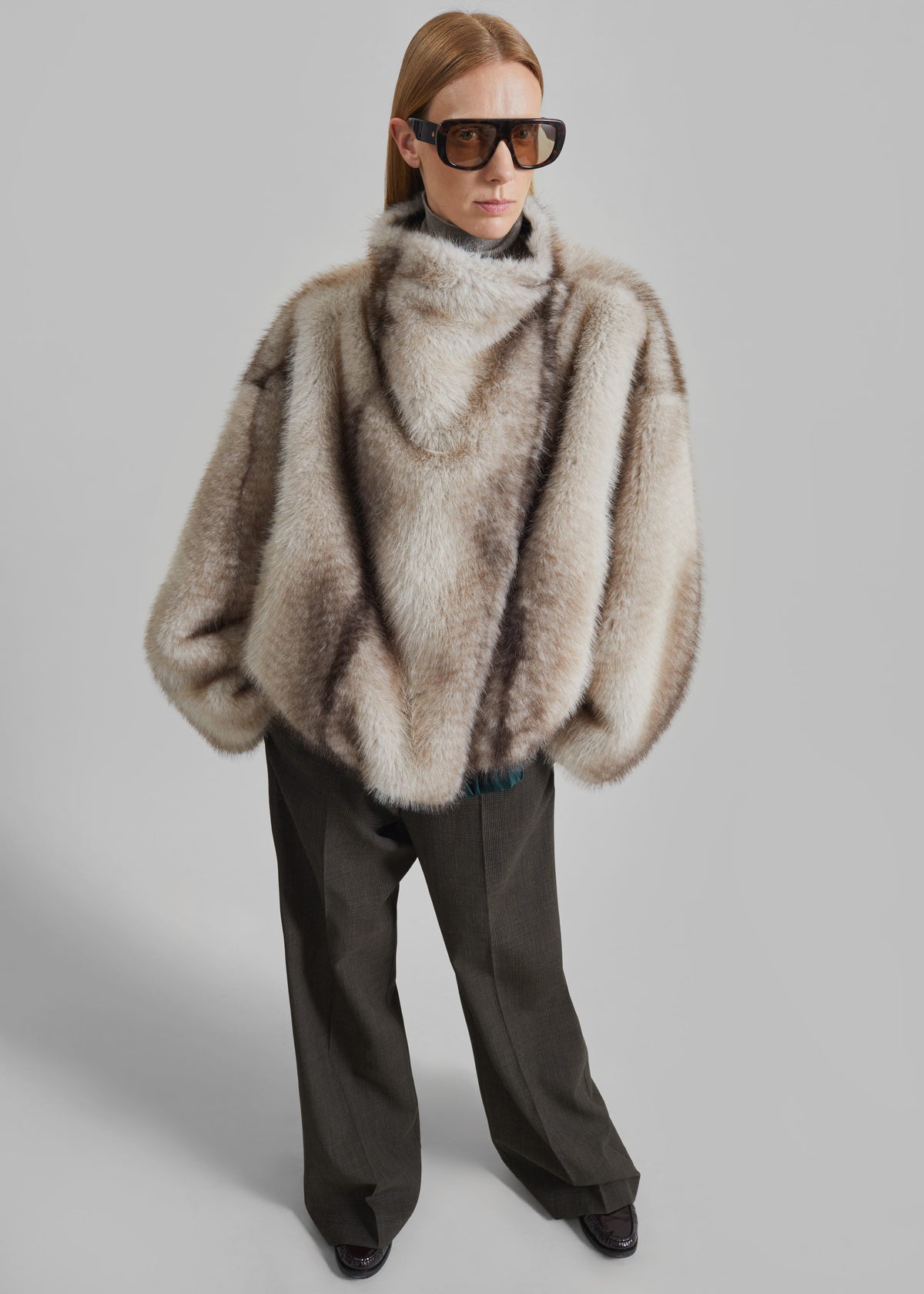 Vera Faux Fur Reversible Short Coat - Beige/Green - 3