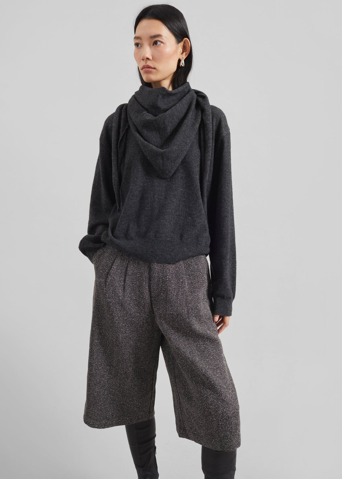 Vermont Scarf Sweater - Charcoal - 5