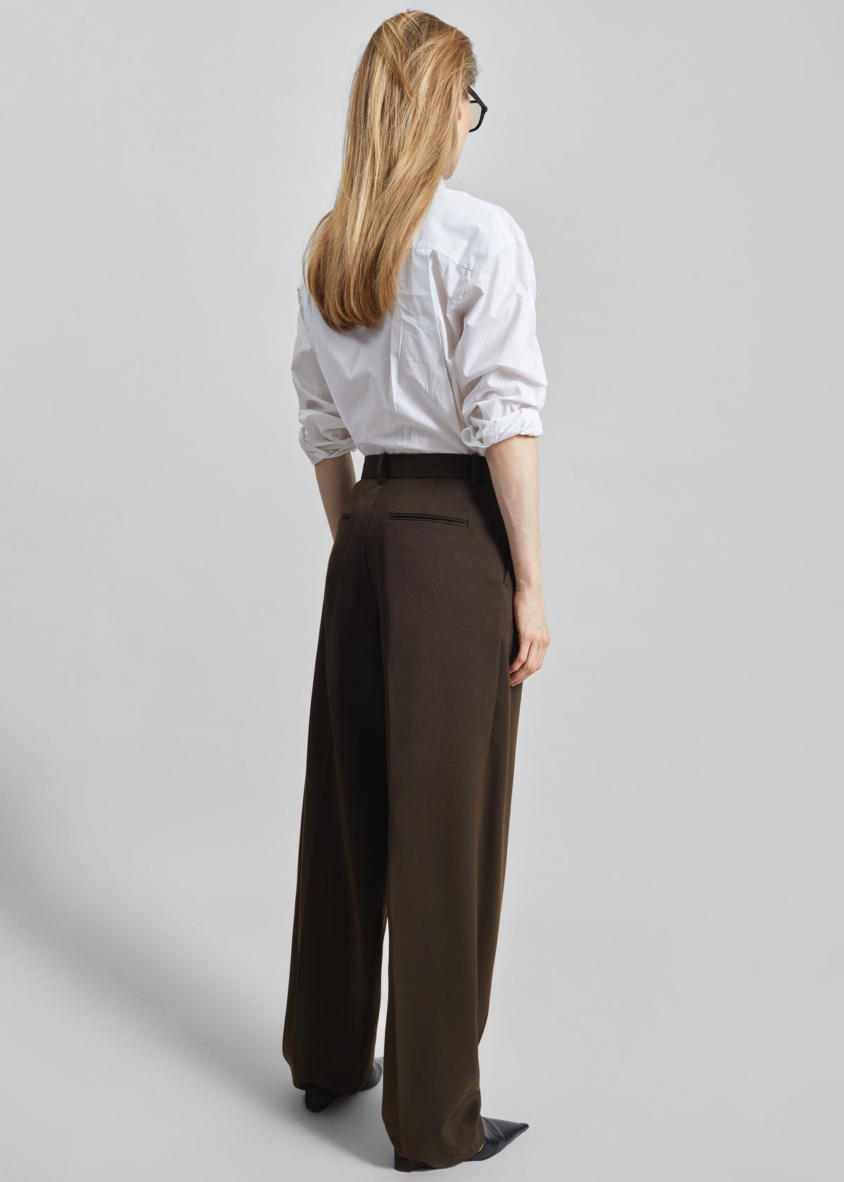 Vester Pleated Trousers - Brown - 10