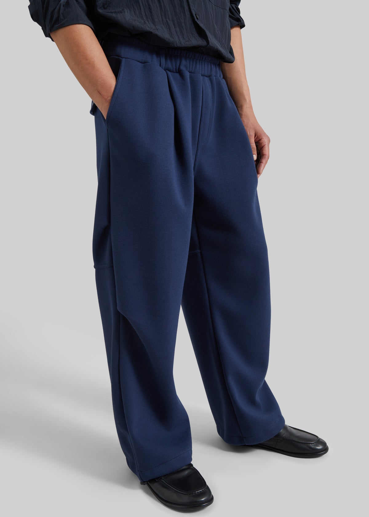 Vetigny Drawstring Pleated Sweatpants - Navy - 1