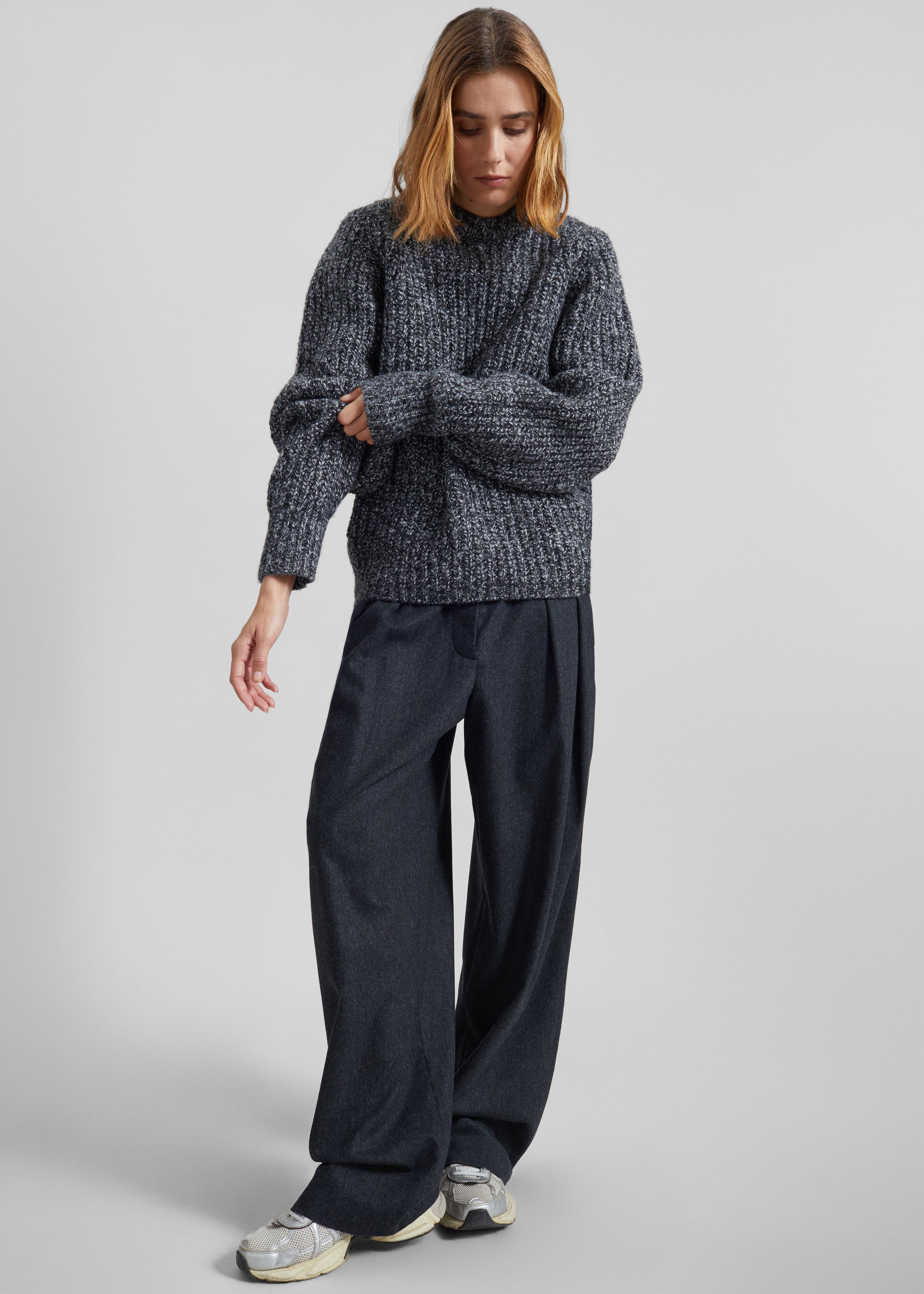 The Frankie Shop ニット・セーター M グレー 【古着】【中古】【送料無料】 Rafaela Padded Knit Sweater - Dark Grey Melange – The Frankie Shop