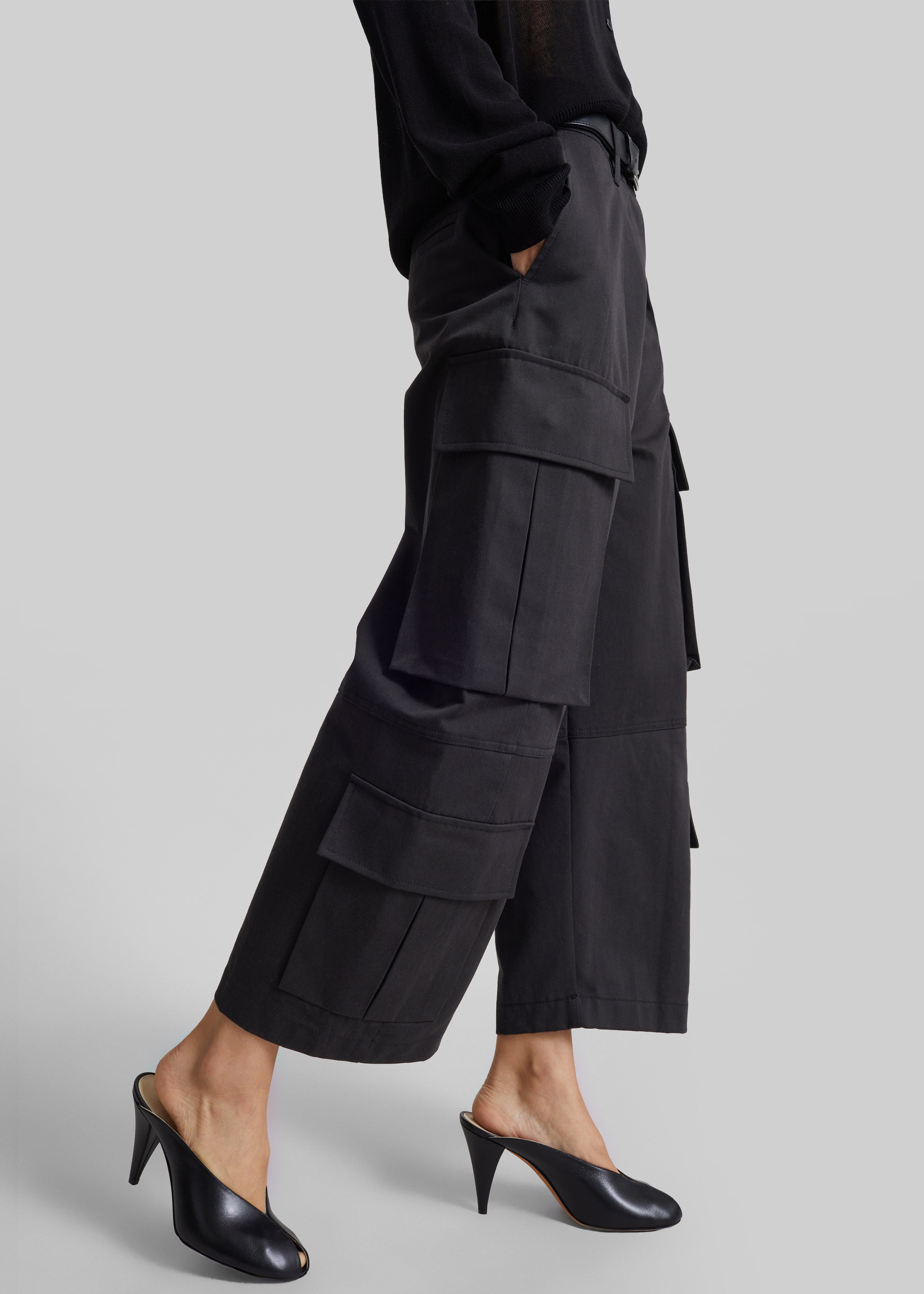 Villeron Cropped Cargo Pants - Dark Grey - 3