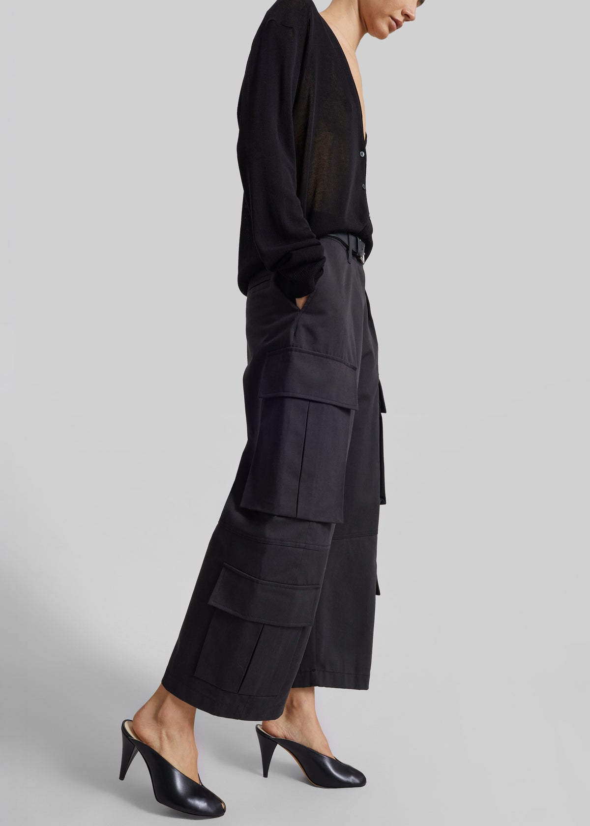 Villeron Cropped Cargo Pants - Dark Grey - 2