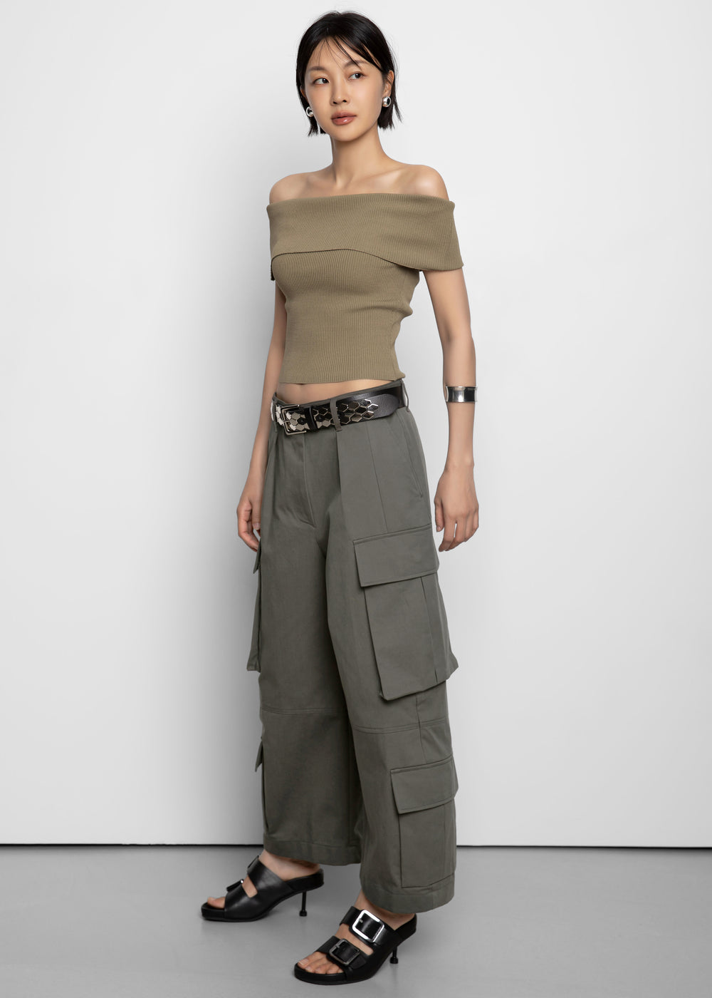 Villeron Cropped Cargo Pants - Dark Olive - 1