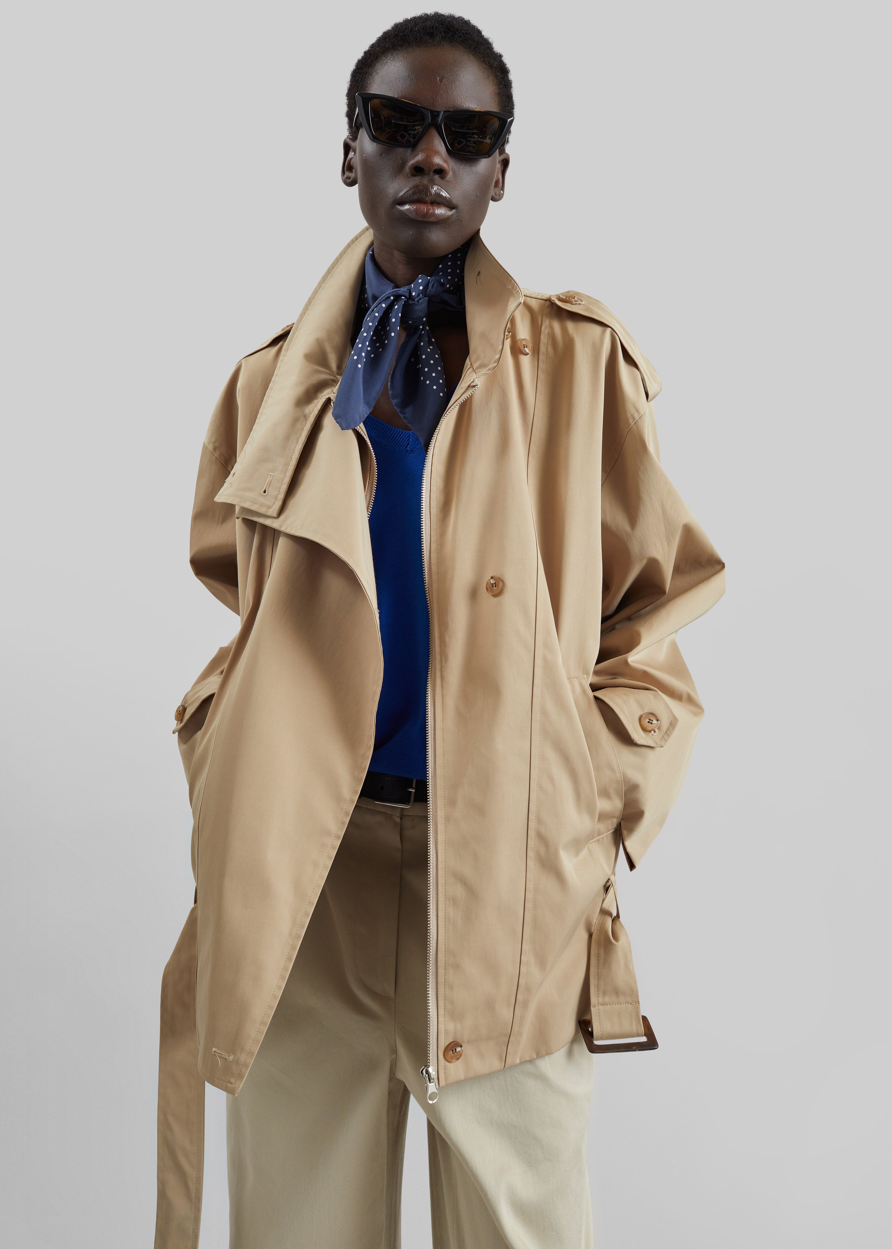 Virar Short Trench - Beige – The Frankie Shop