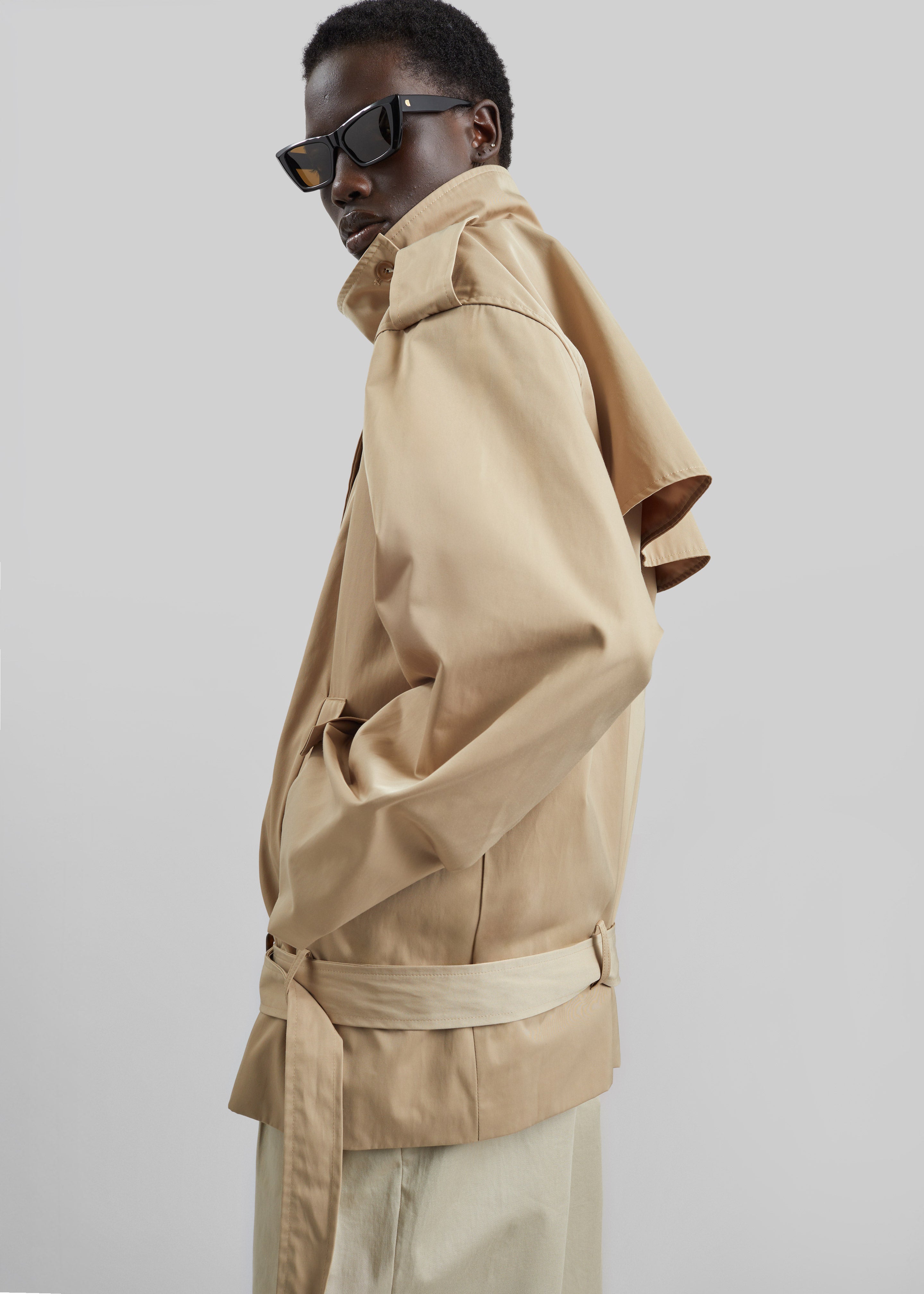 Virar Short Trench - Beige – The Frankie Shop