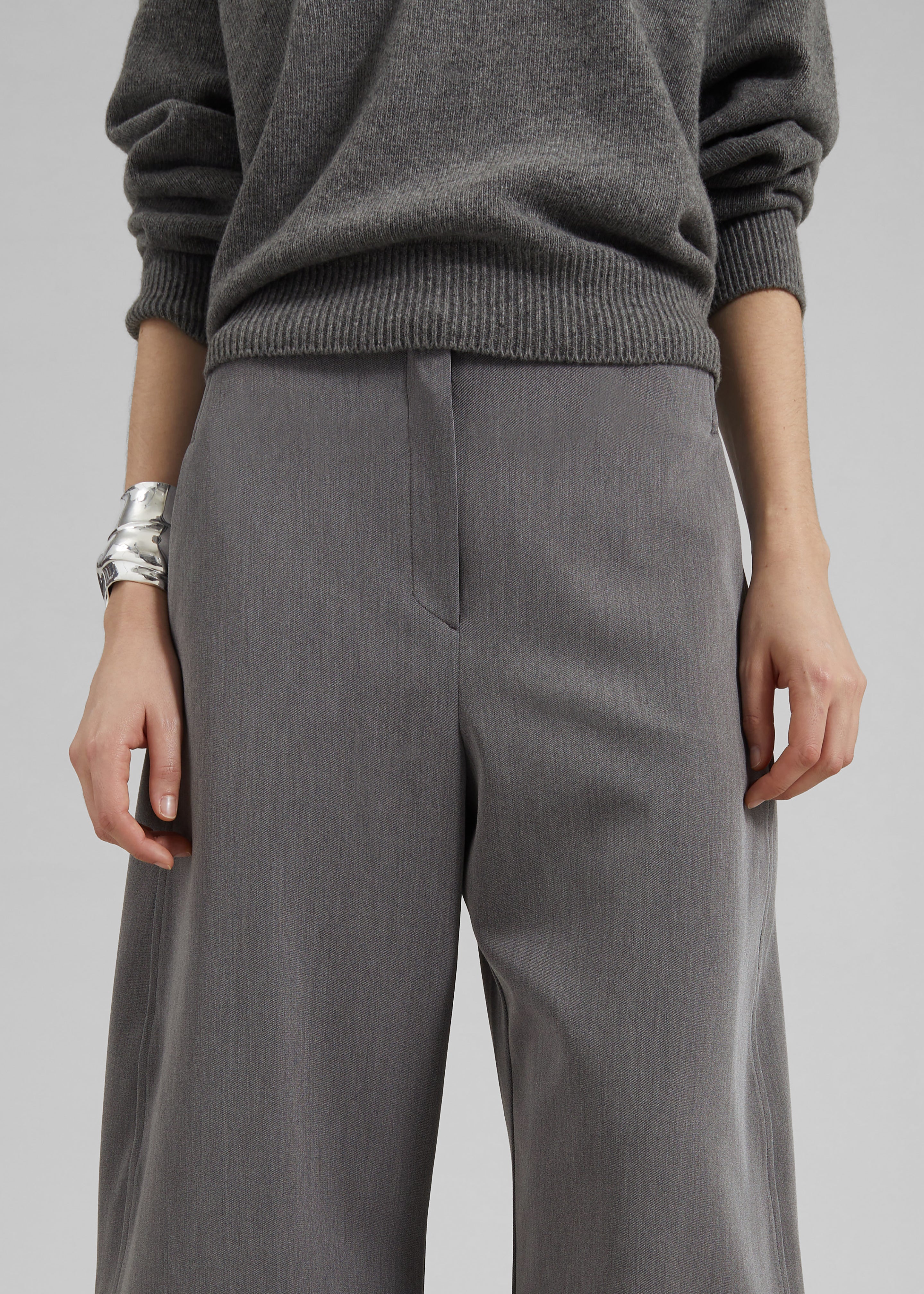 Vosges Barrel Leg Pants - Grey – The Frankie Shop