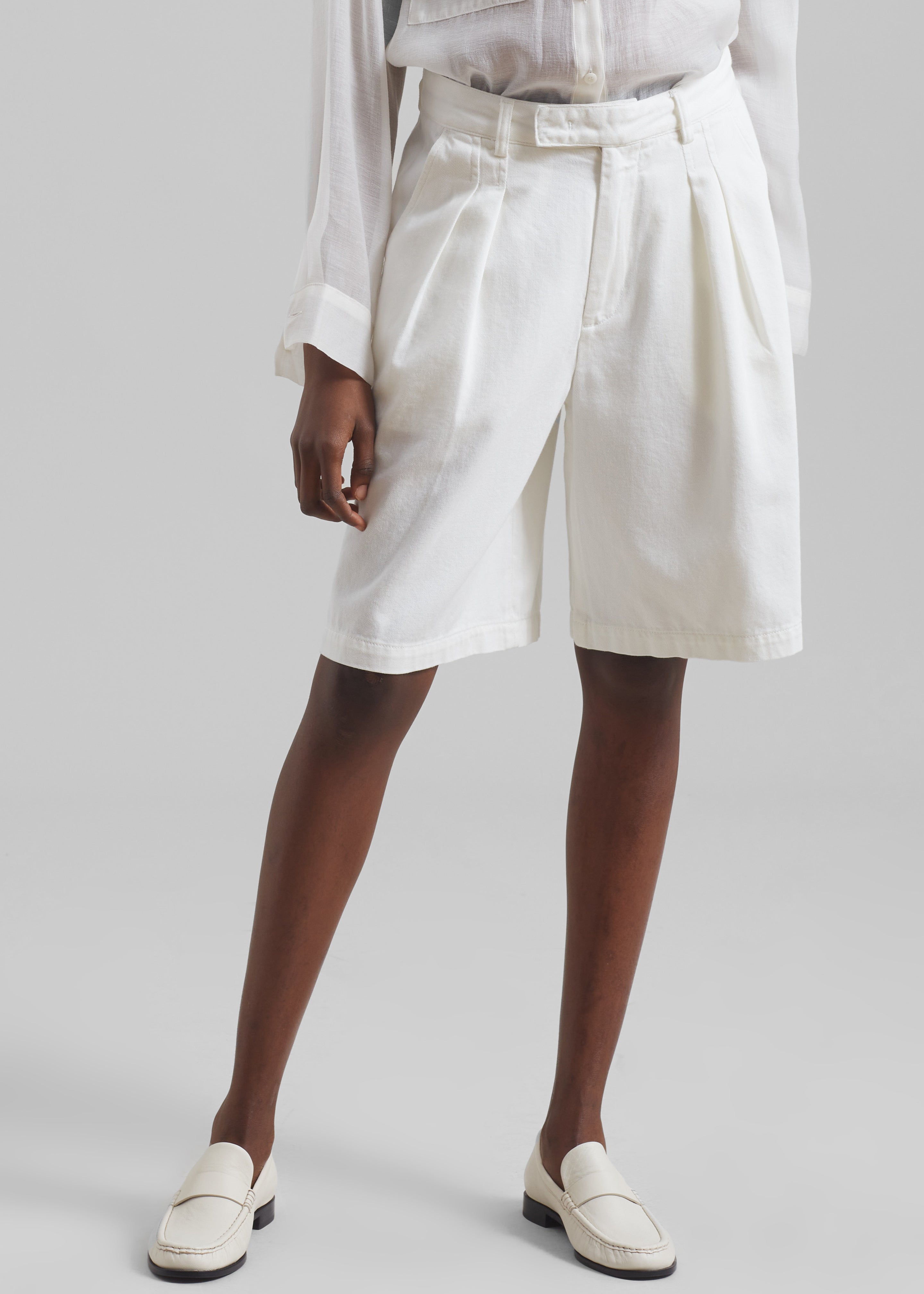 Xavier Bermuda Denim Shorts - White - 5