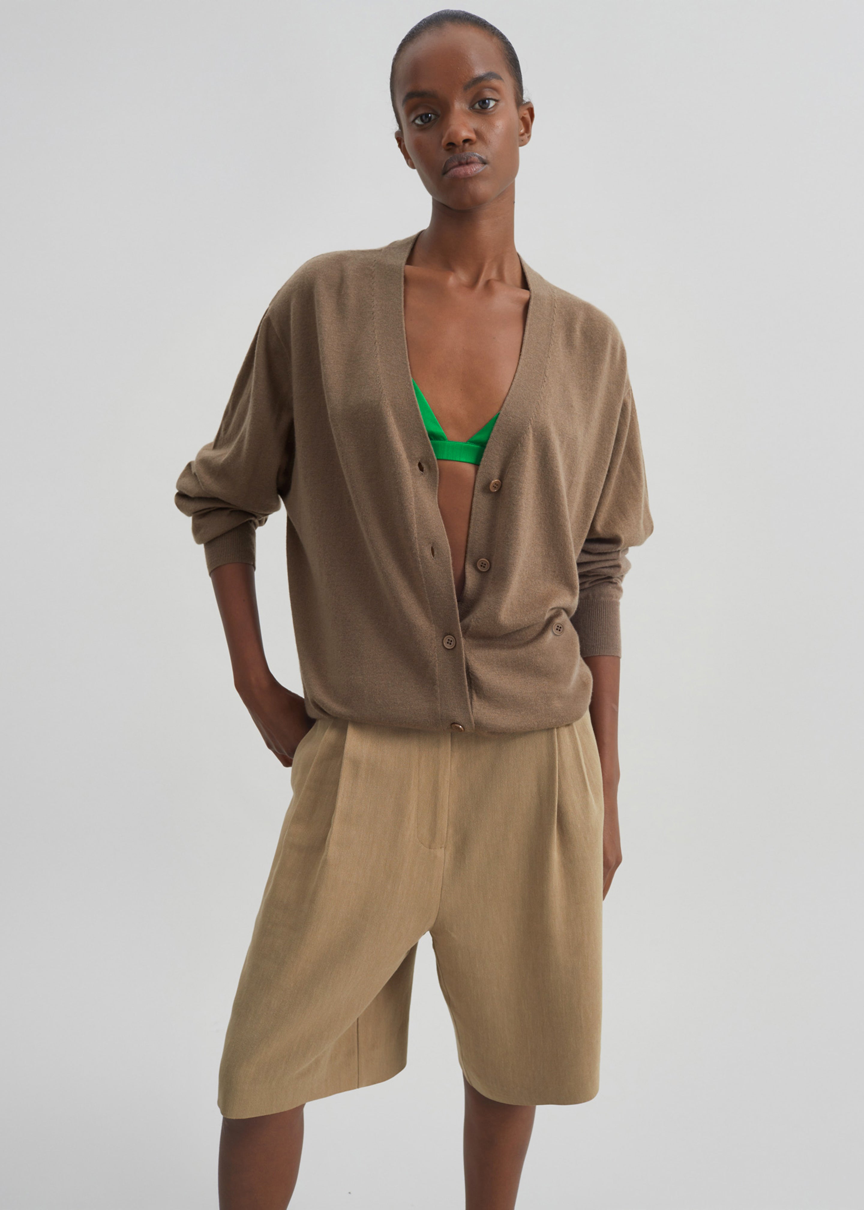 Zina V-Neck Cardigan - Mocha – The Frankie Shop